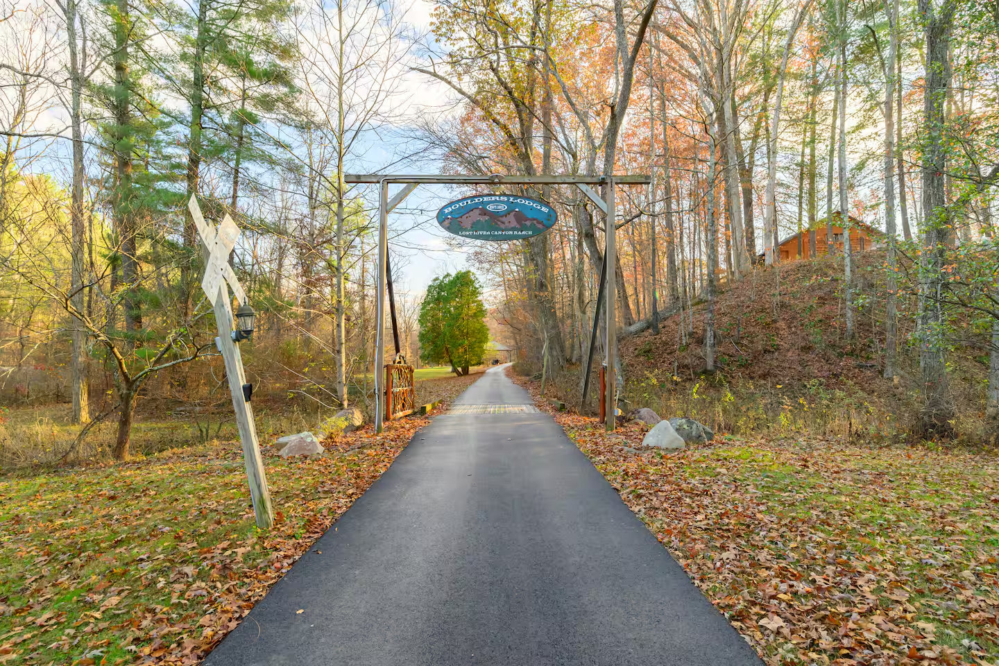 Boulders Lodge Campground