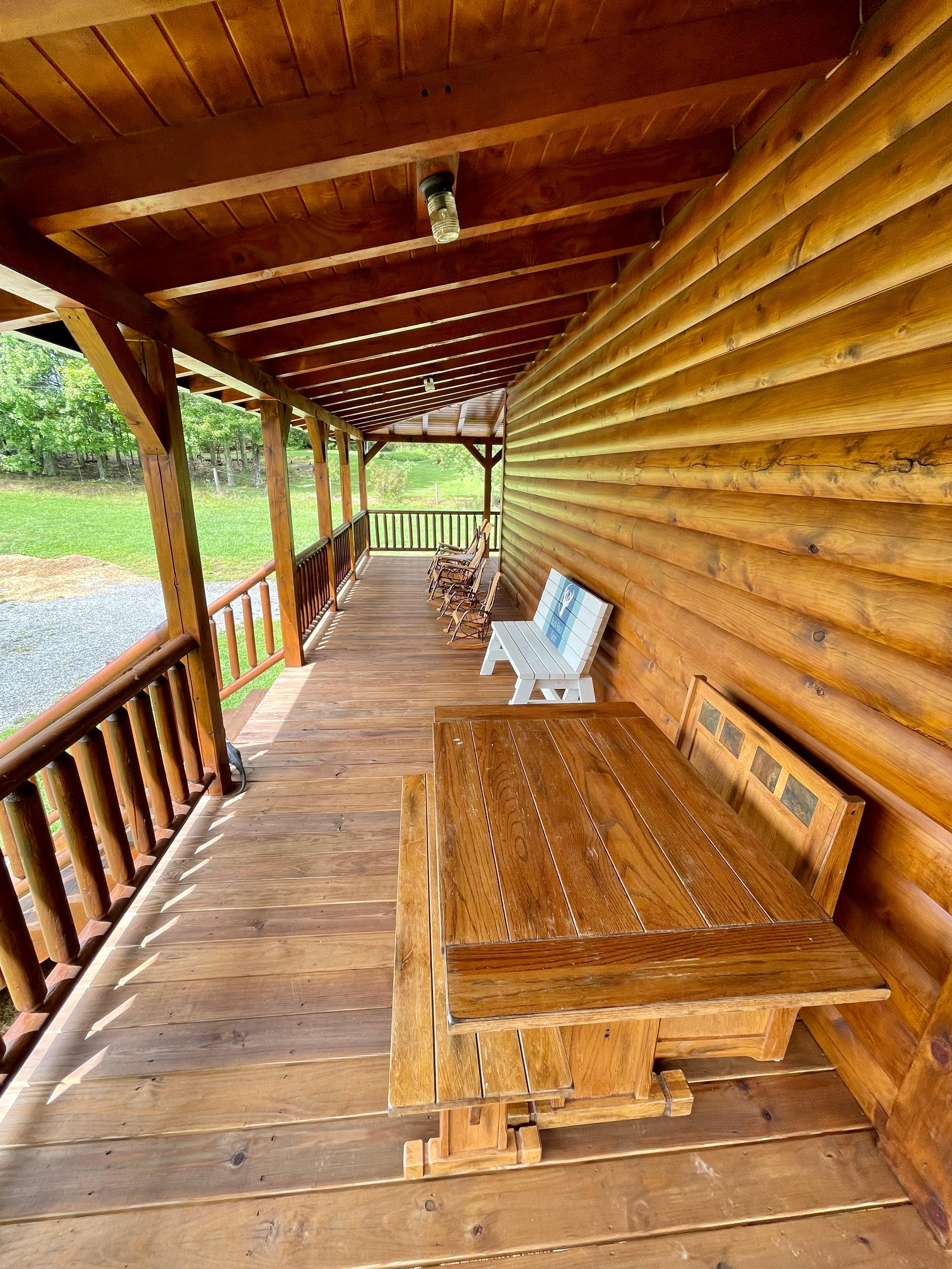 Luxury Cabin-50AC Farm in Bristol