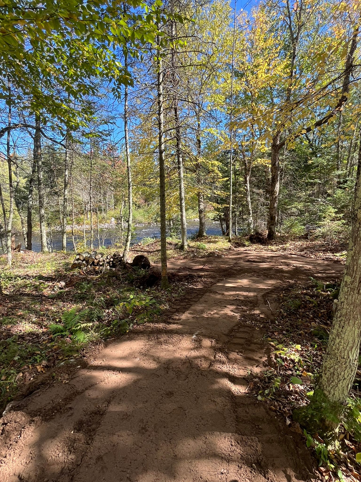 Private Riverside RV/Tent Campsite