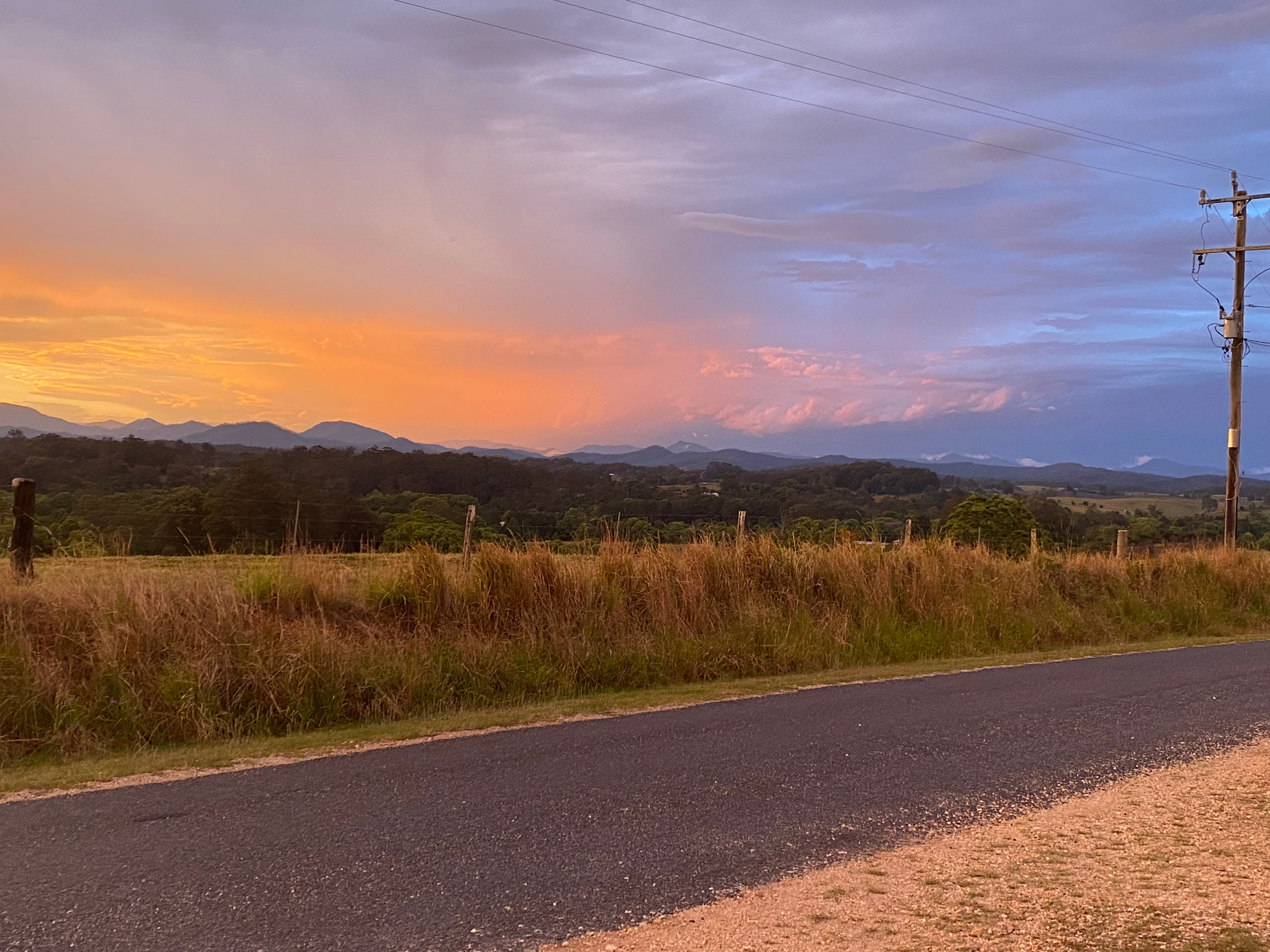 Enjoy the breathtaking 🌅 sunsets 