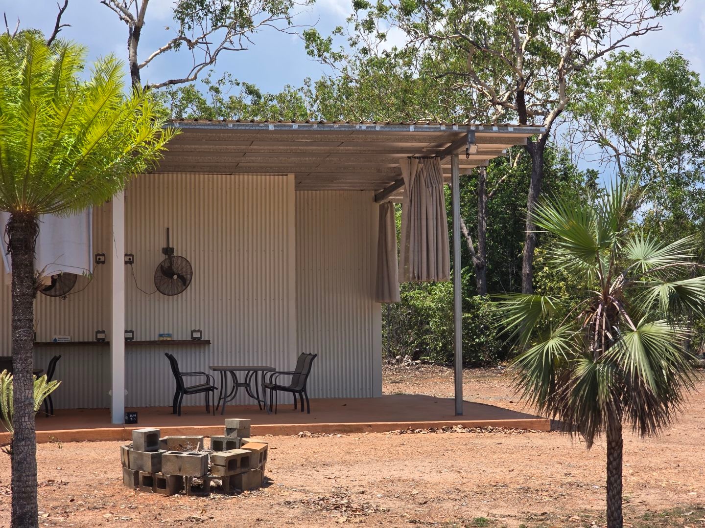 Cycad Garden Stay @ Dundee