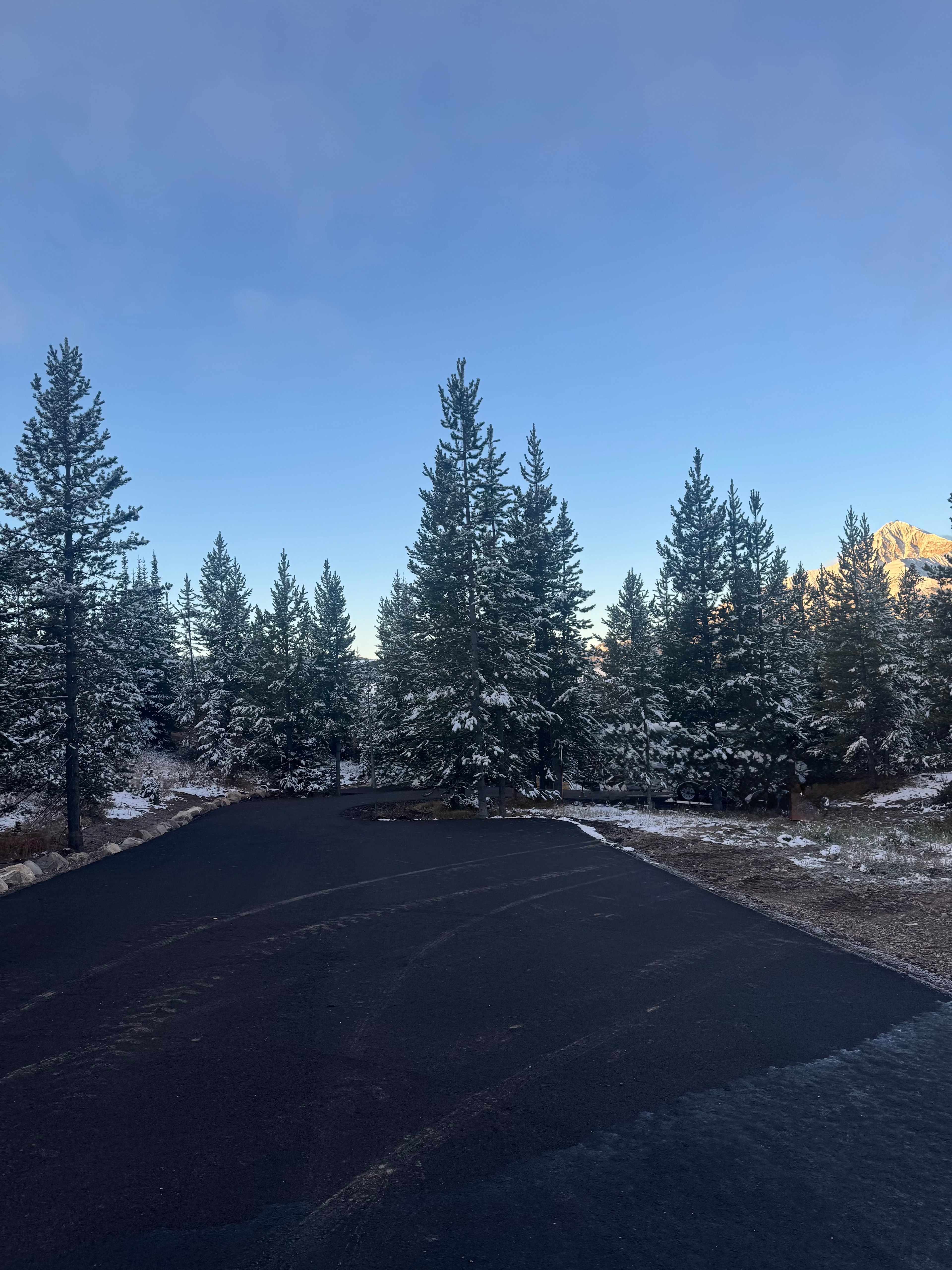 Beehive Basin Basecamp