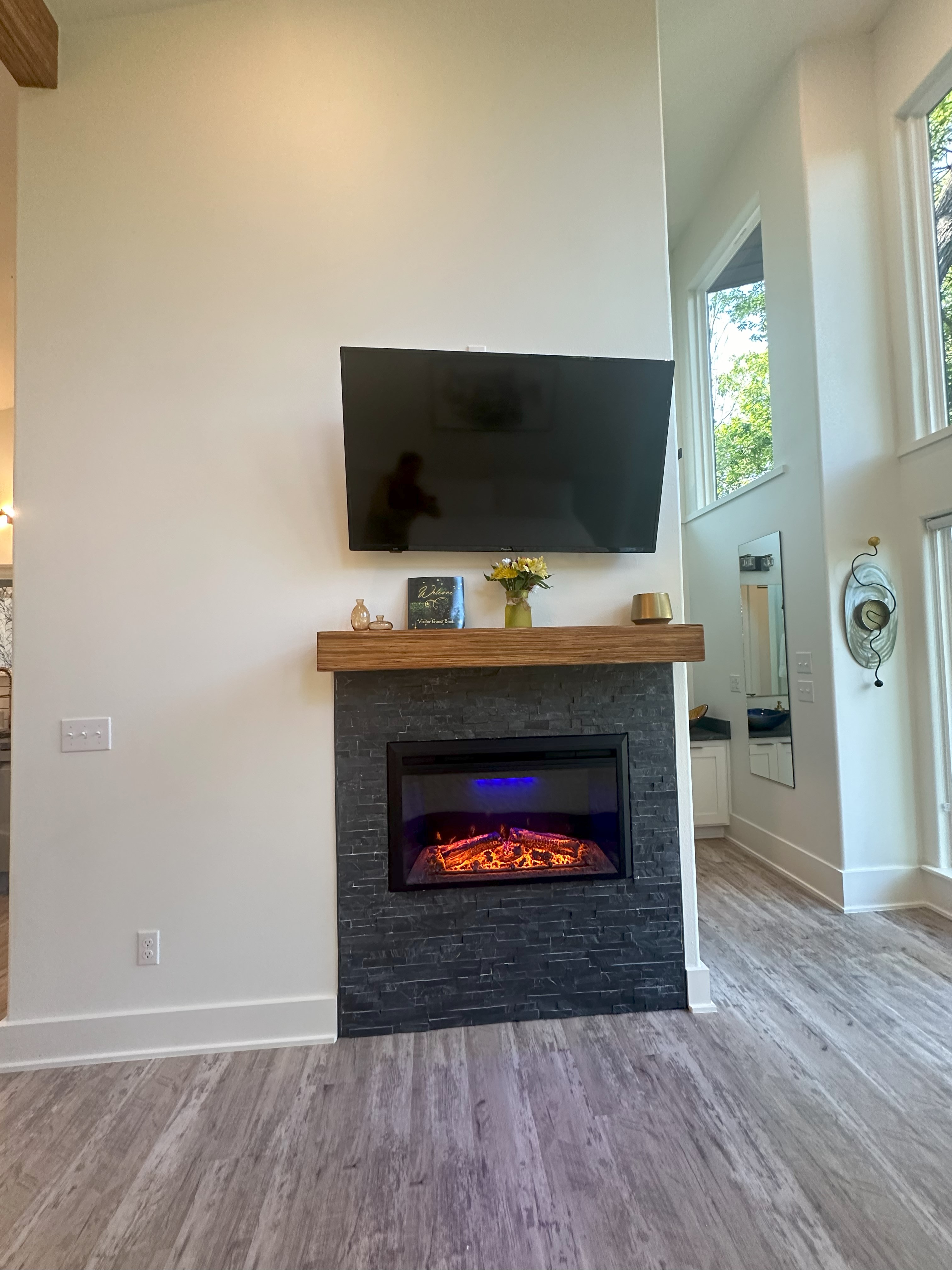 Luxury Treehouse on Beaver Lake