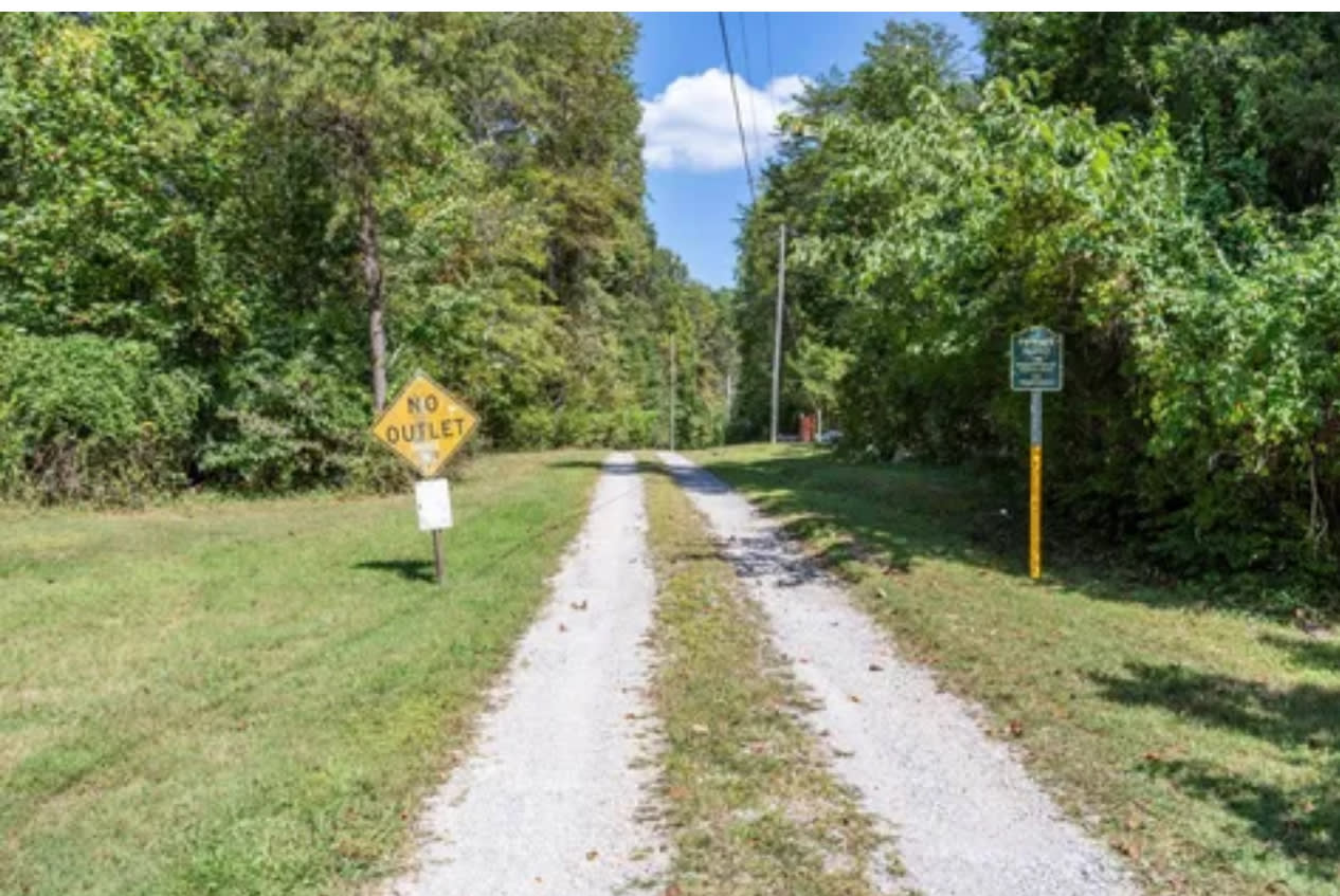 Wooded-Bunkhouse-Camp