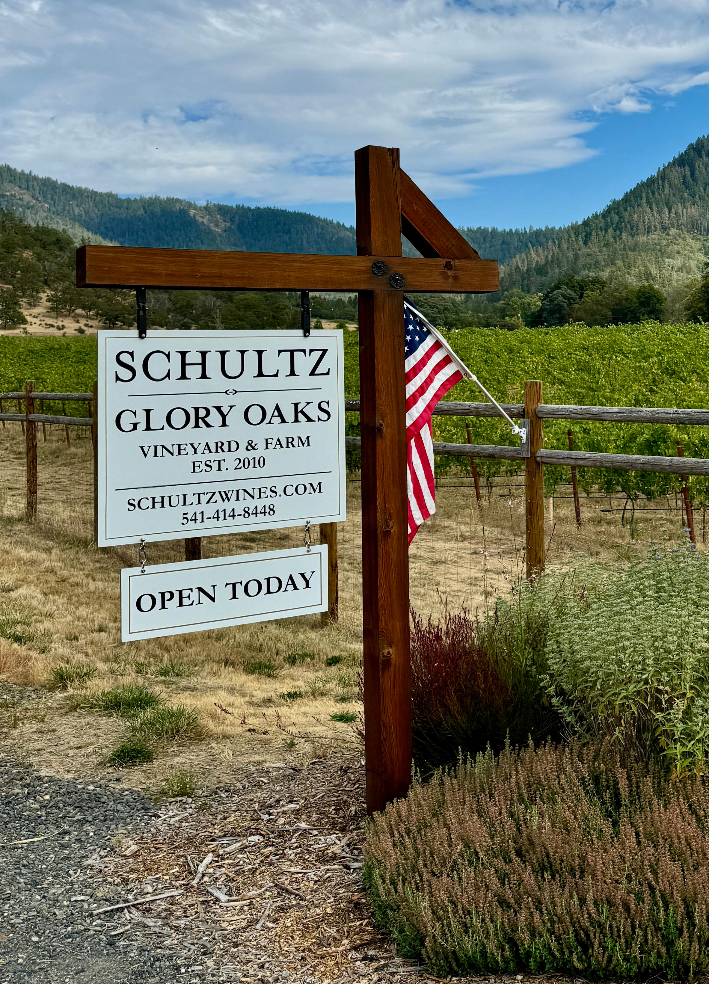 Schultz Glory Oaks Vineyard & Farm