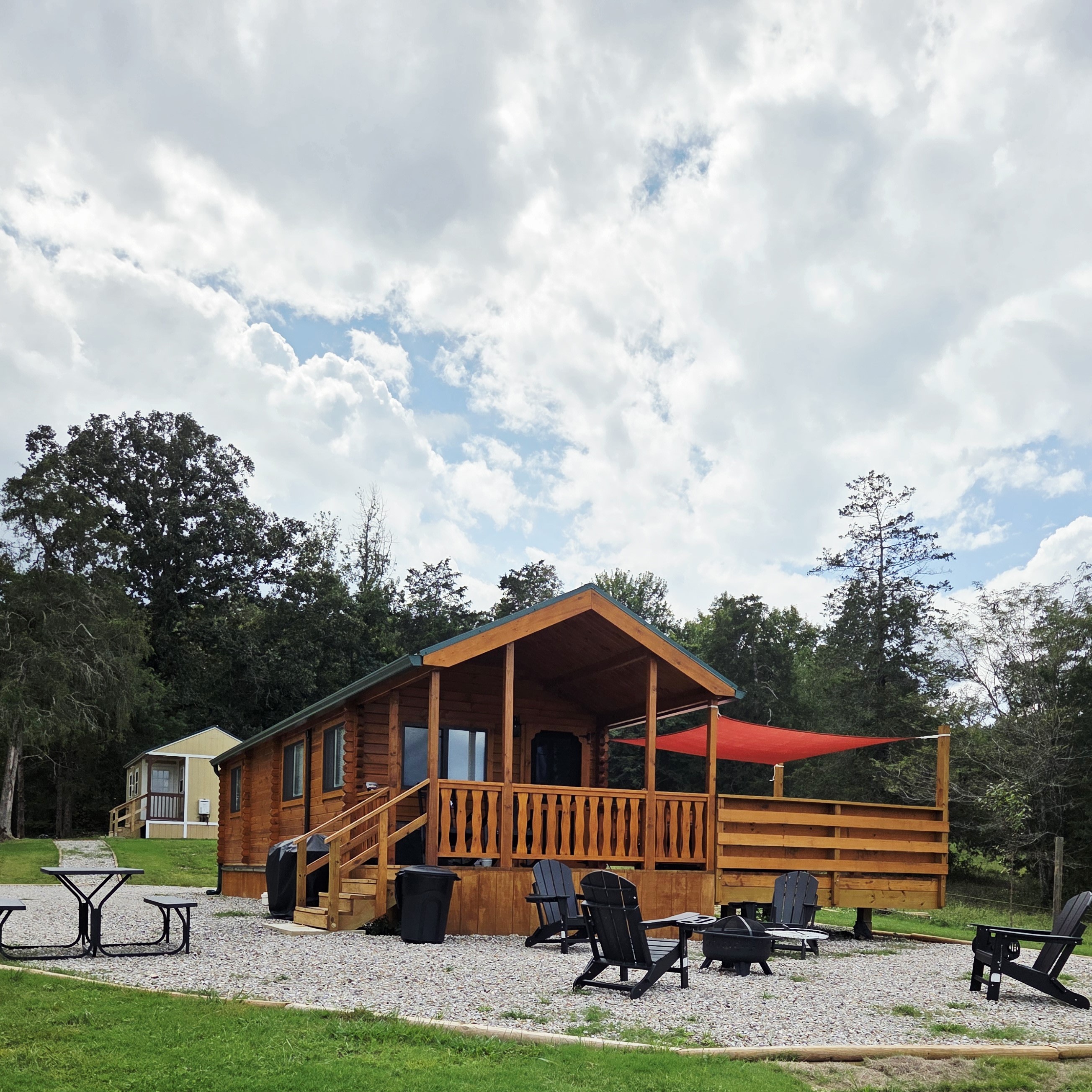 2 Cozy Cabins Near Hot Springs