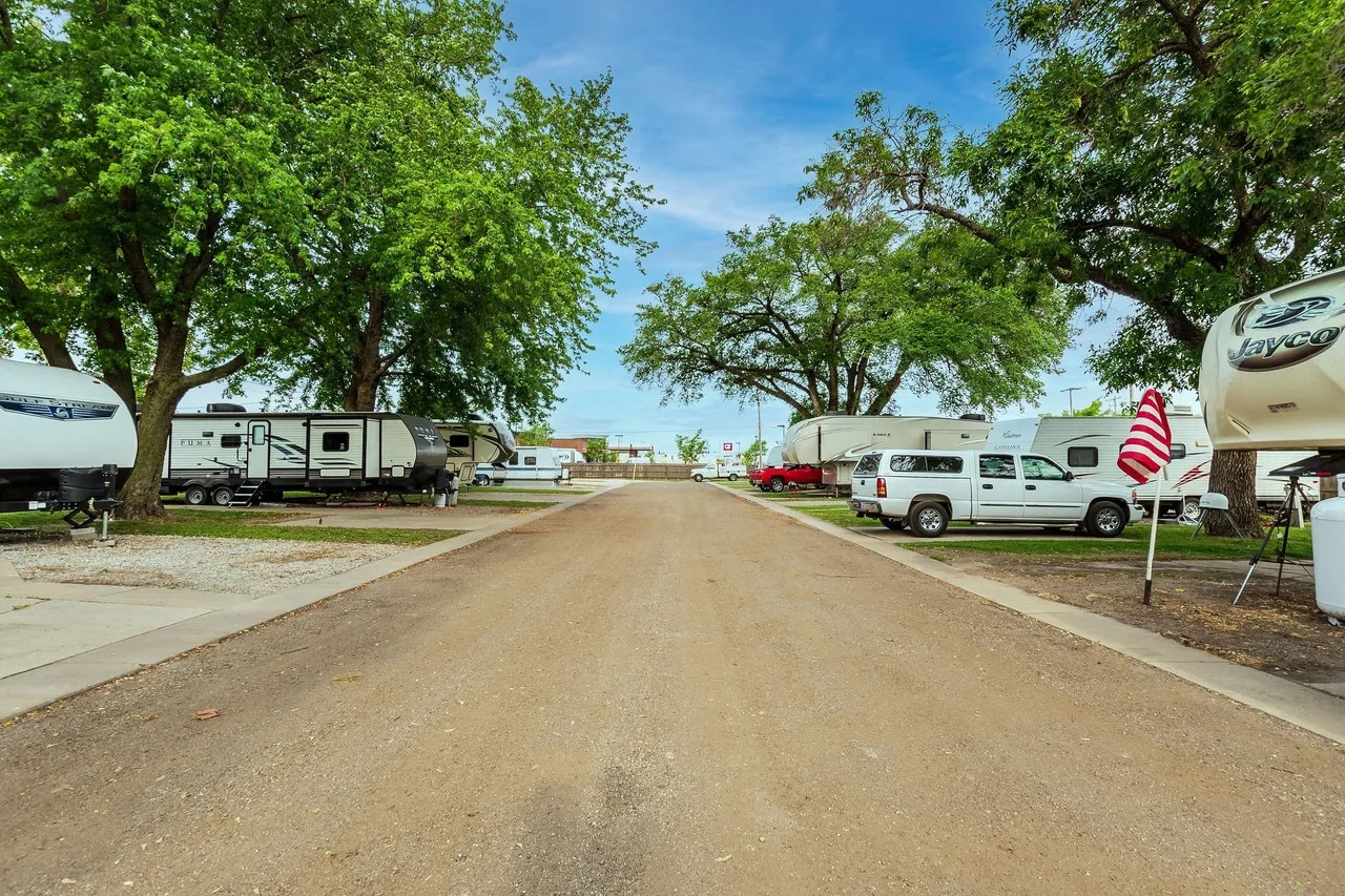 K and R RV Park