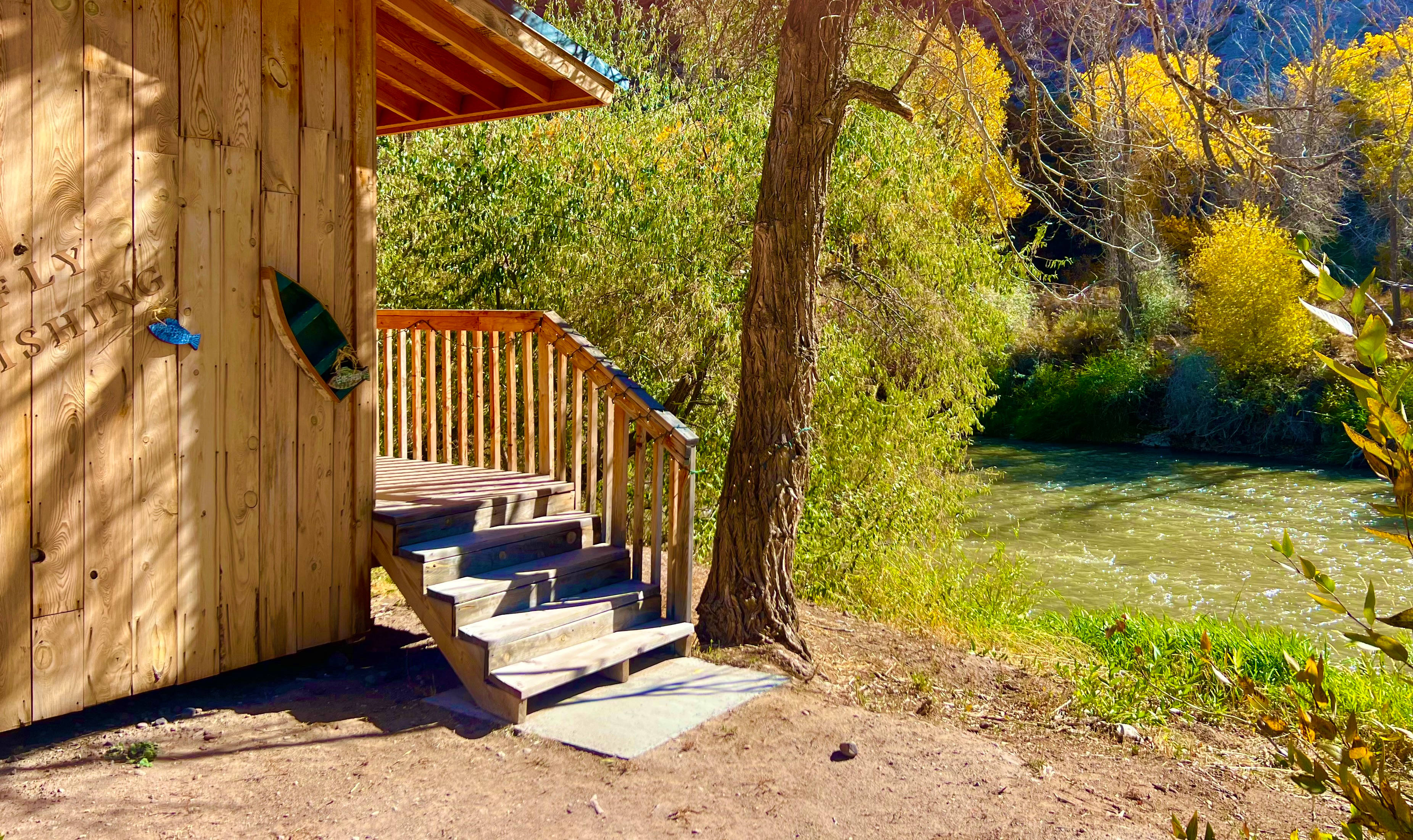 Sevier River RV Park/Themed Cabins