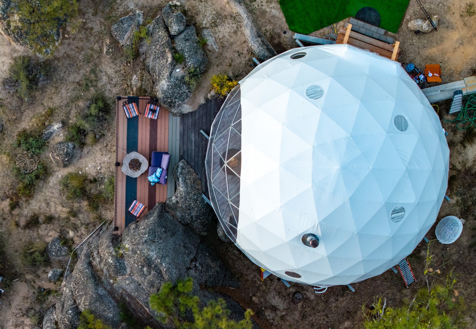 The Domestead - Off grid Glamping