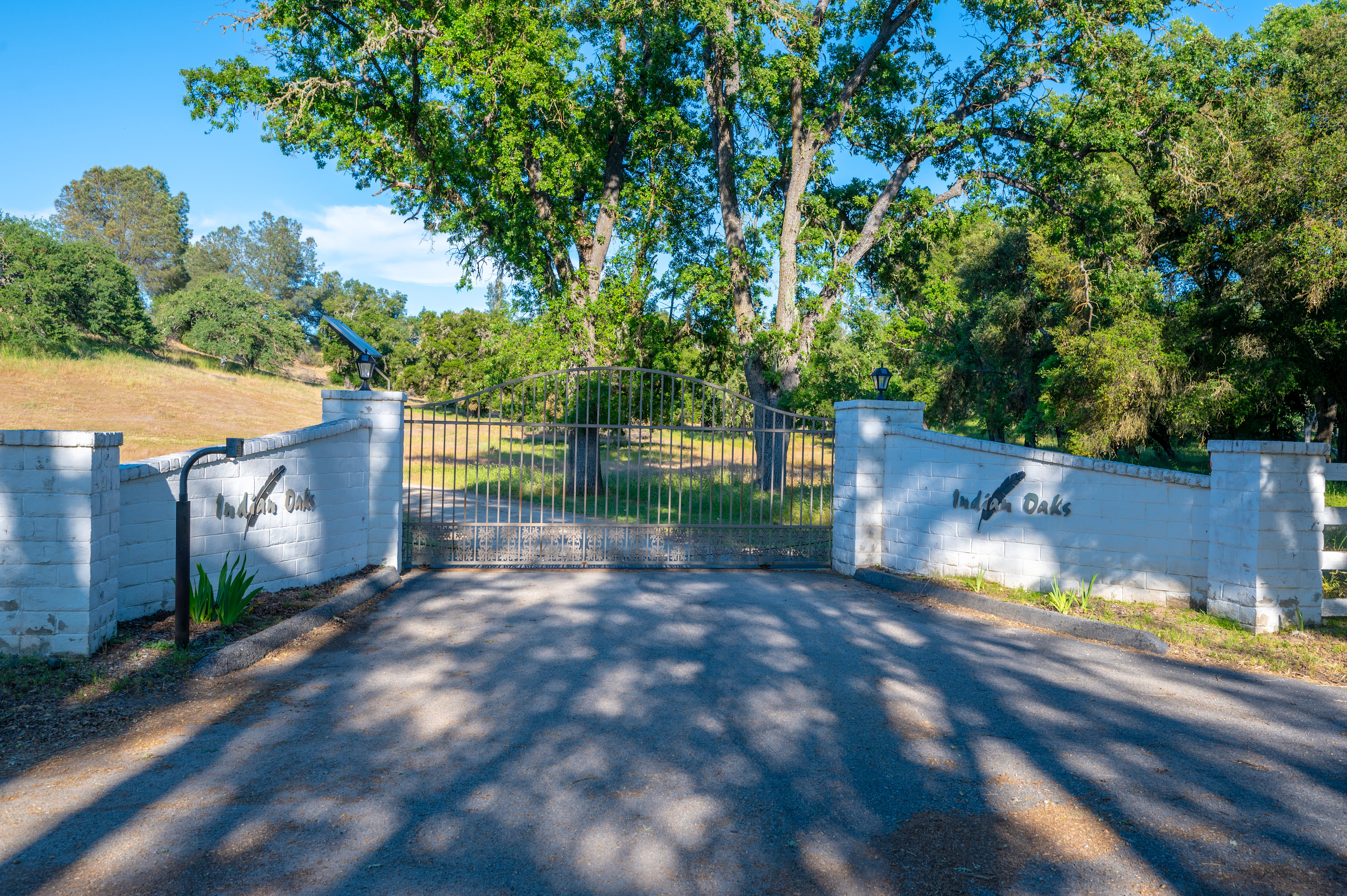 Wolf Six Ranch • Wine Country Stay