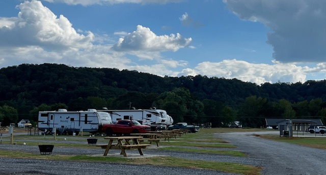 JG's Campen Life RV Campground