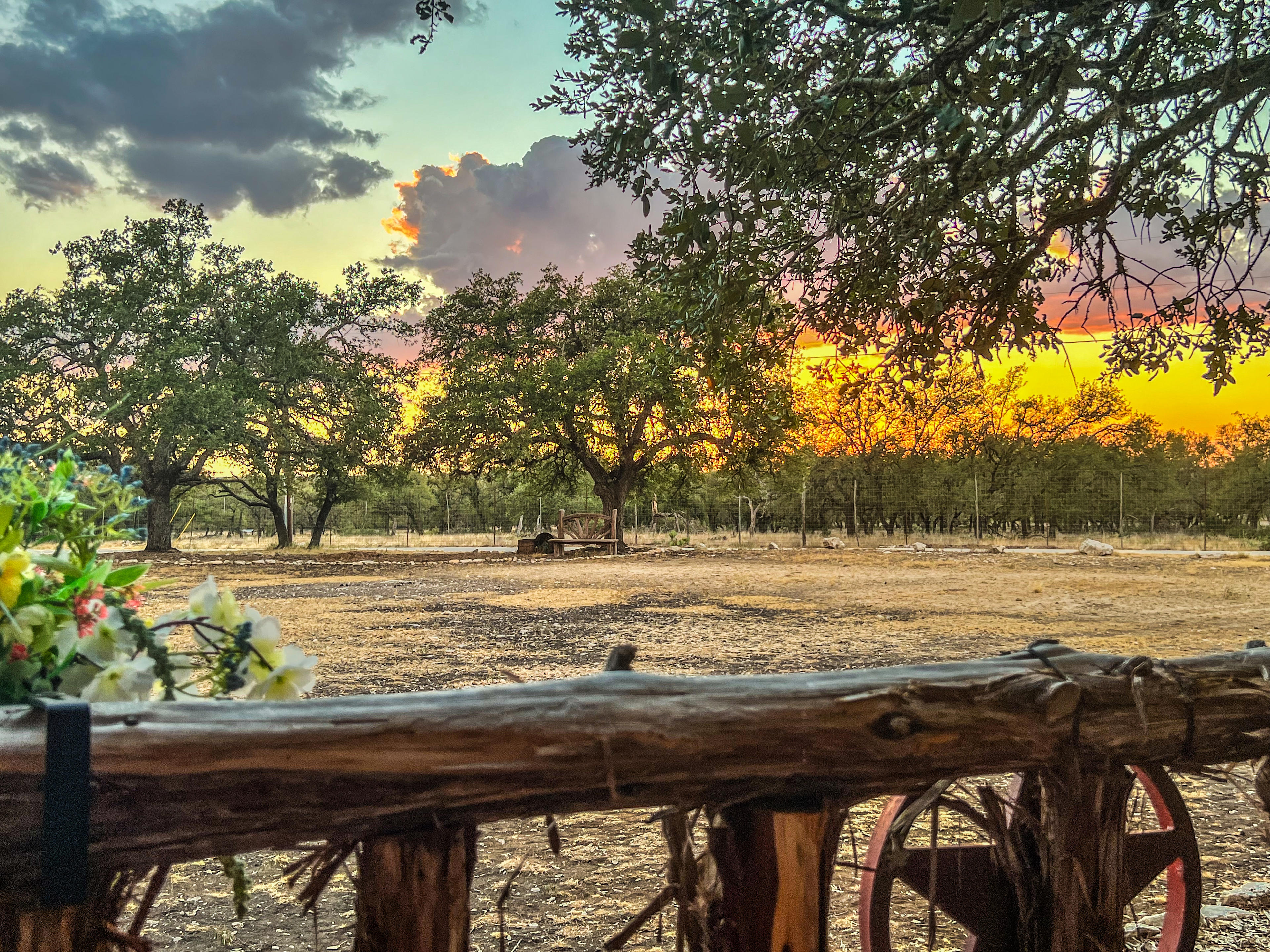 Cowboys & Angels Venue, Cabins & RV