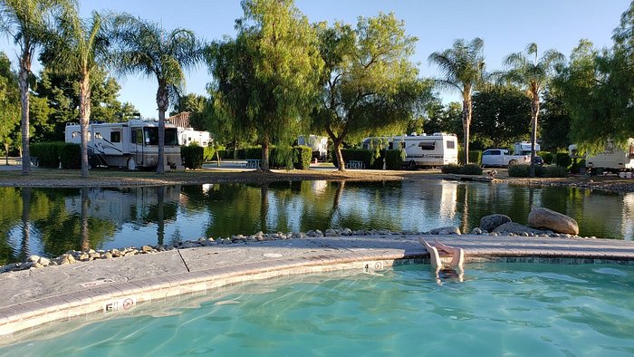 Chowchilla Golfside RV Retreat