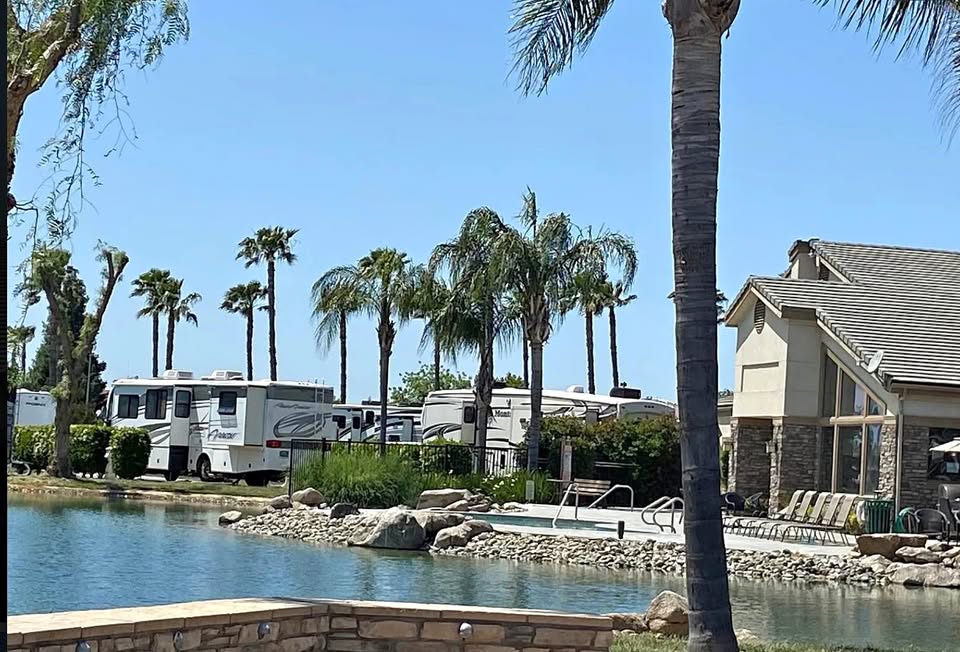 Chowchilla Golfside RV Retreat
