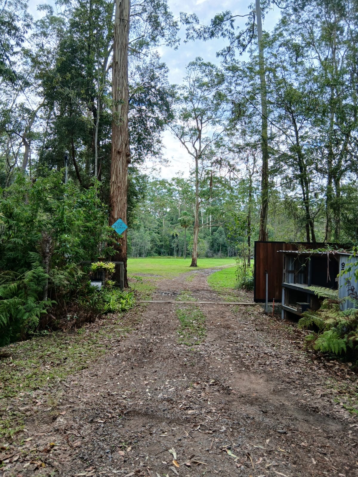 Front entrance with good access for large trucks etc. 