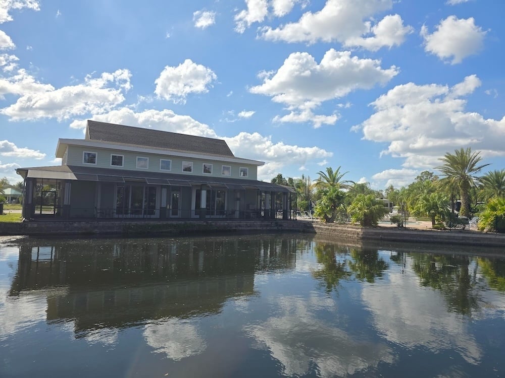 The Woods RV - Clothing Optional