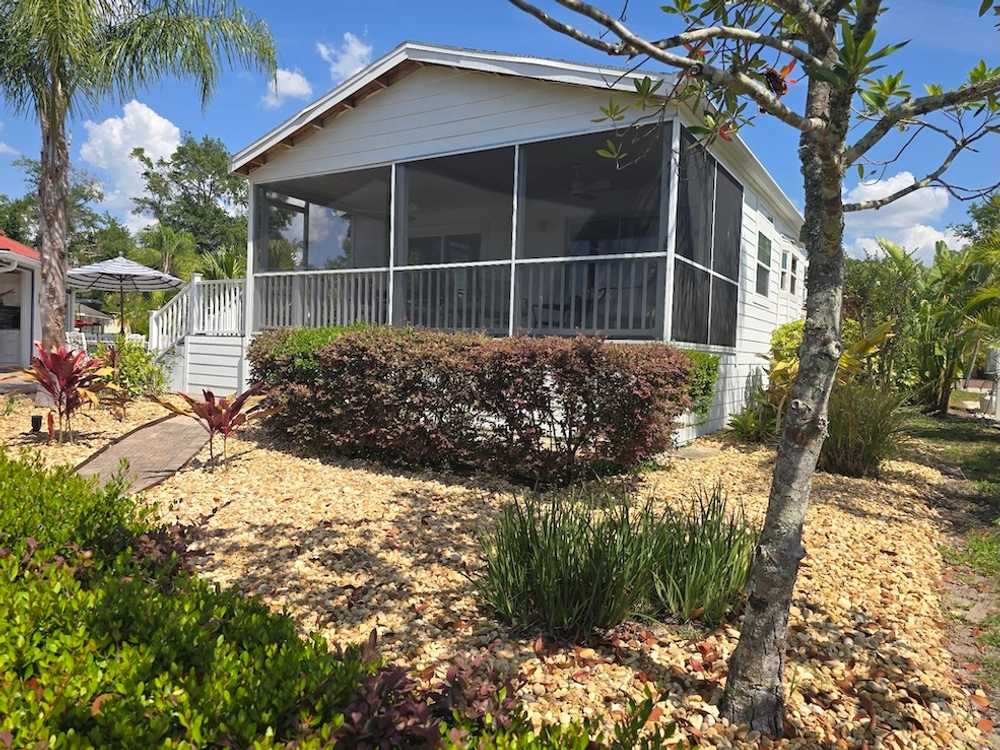 The Woods RV - Clothing Optional