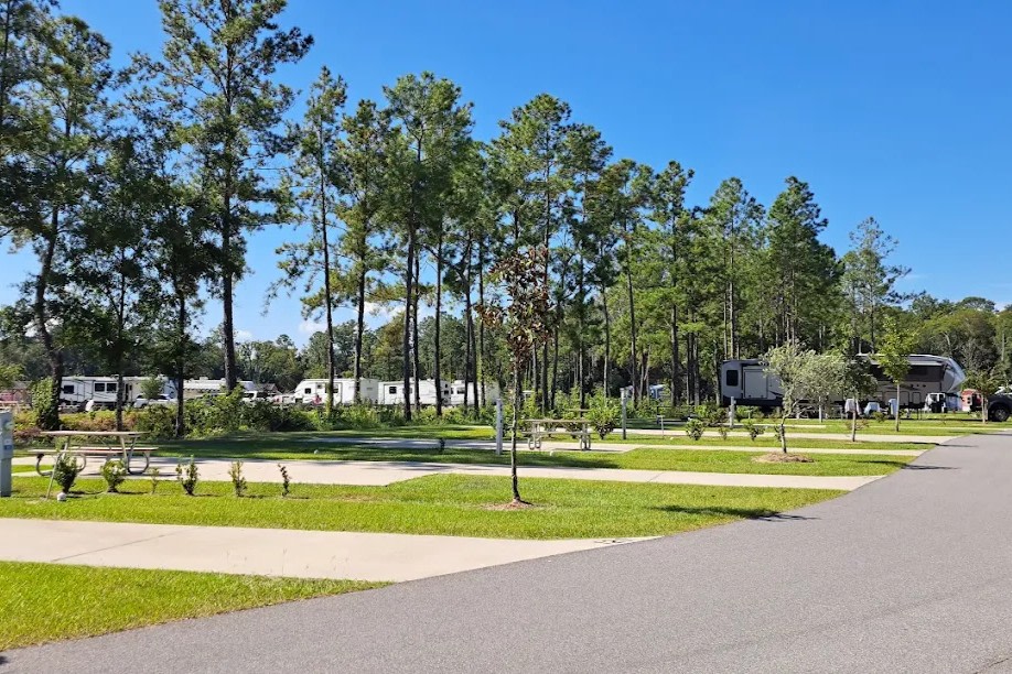 Island Oaks RV Resort