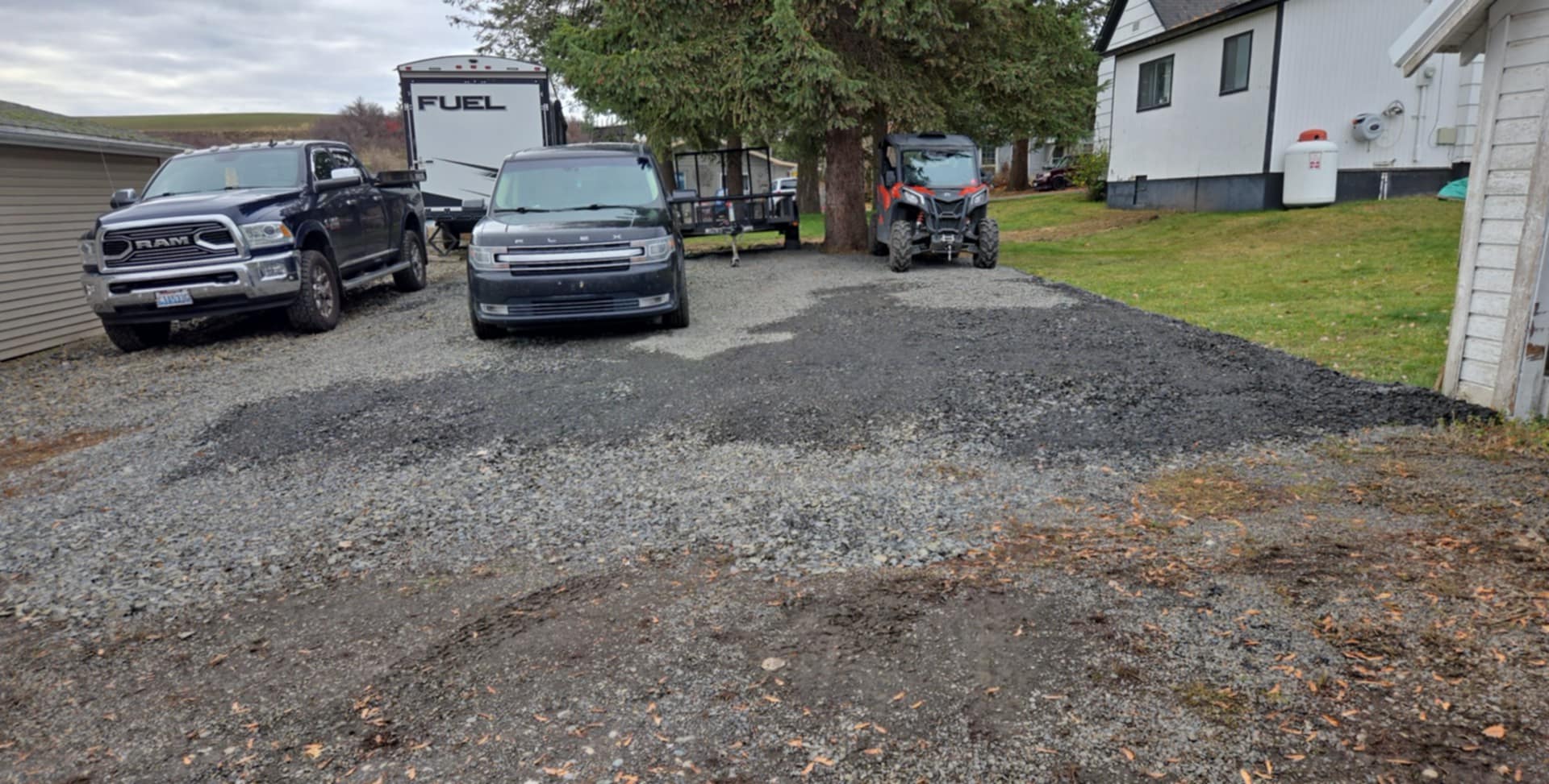 Plenty of front and alley way parking