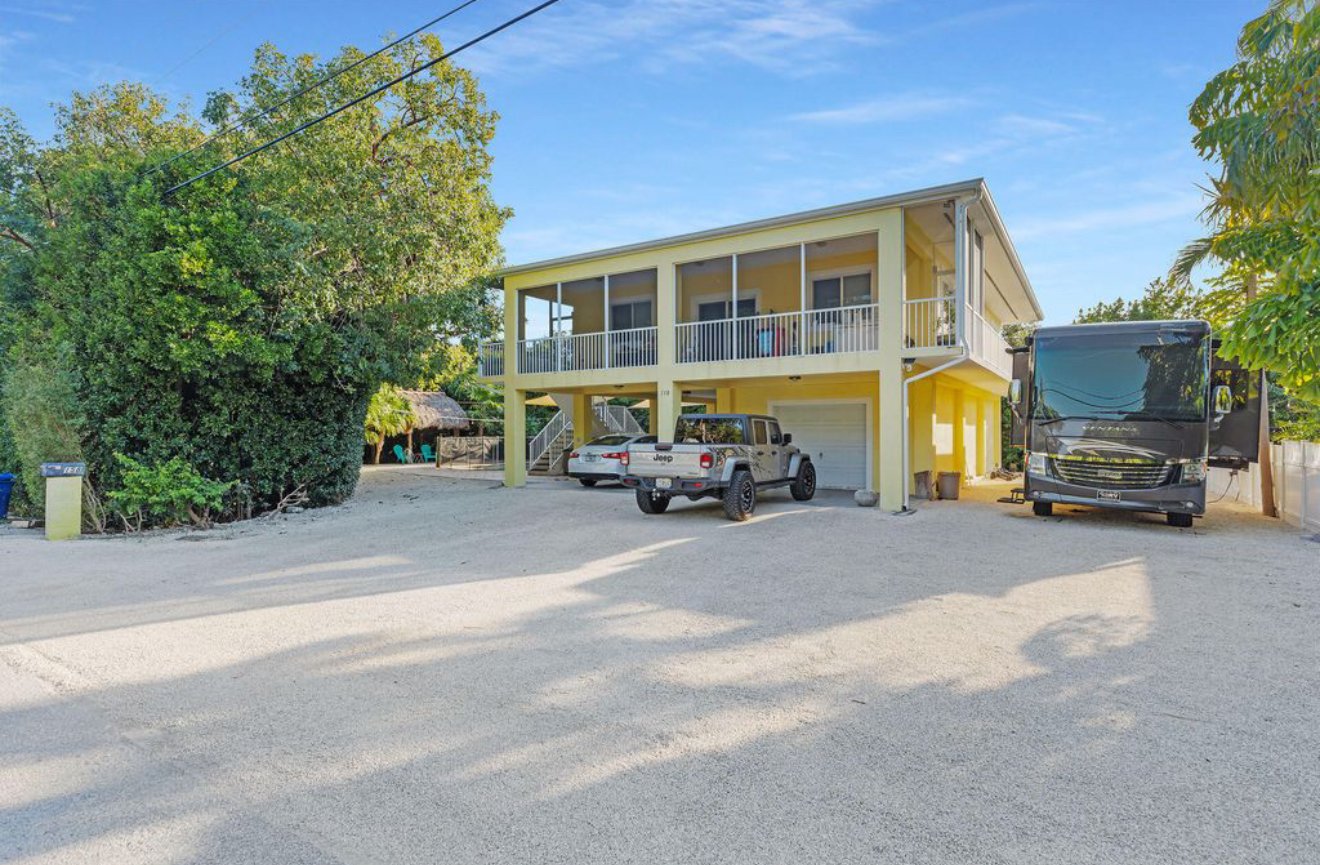 Coconut Row Coastal Getaway