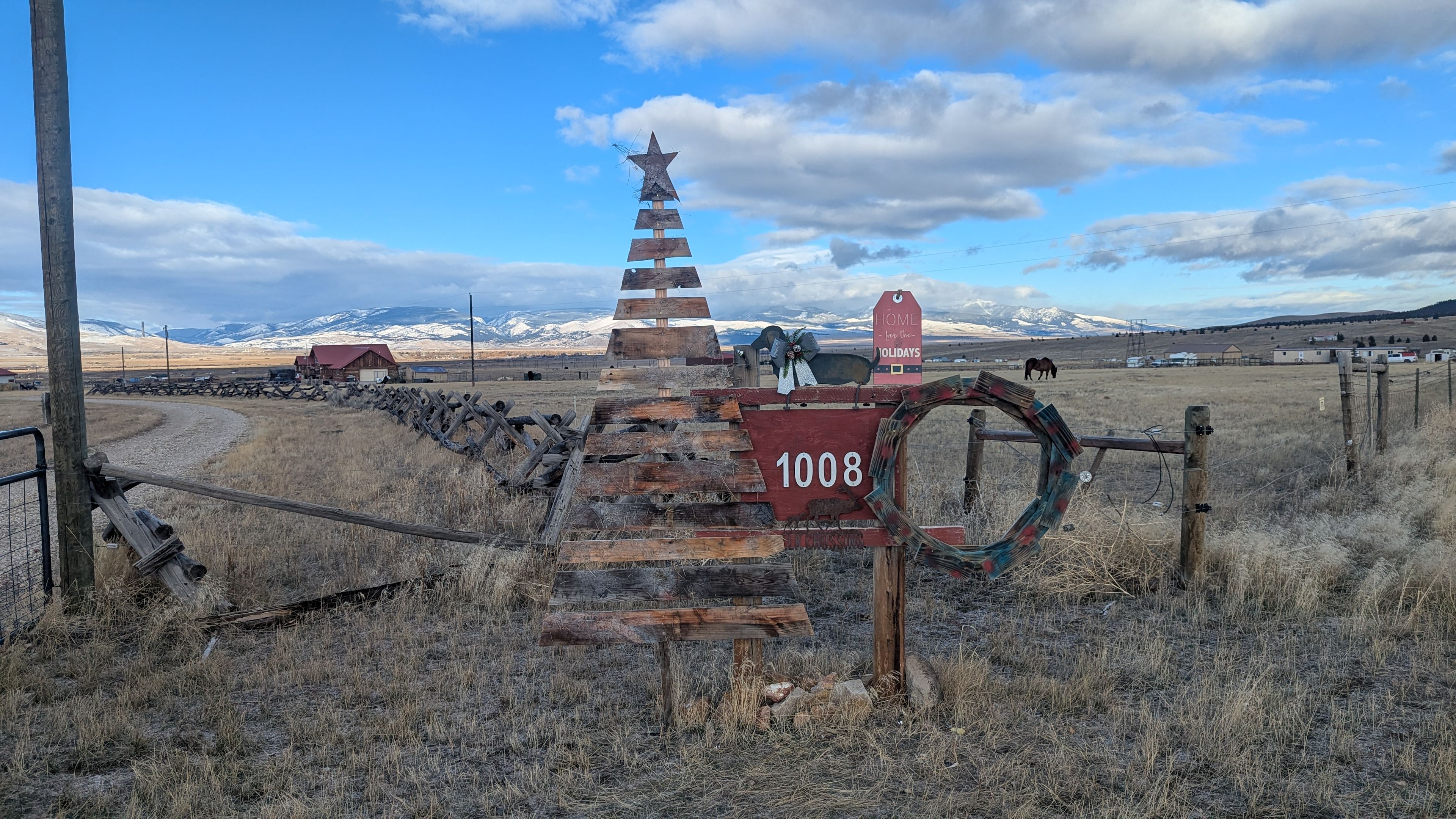Long Dog Lodge Tent/car/van camping