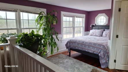 Private Farm House w lake