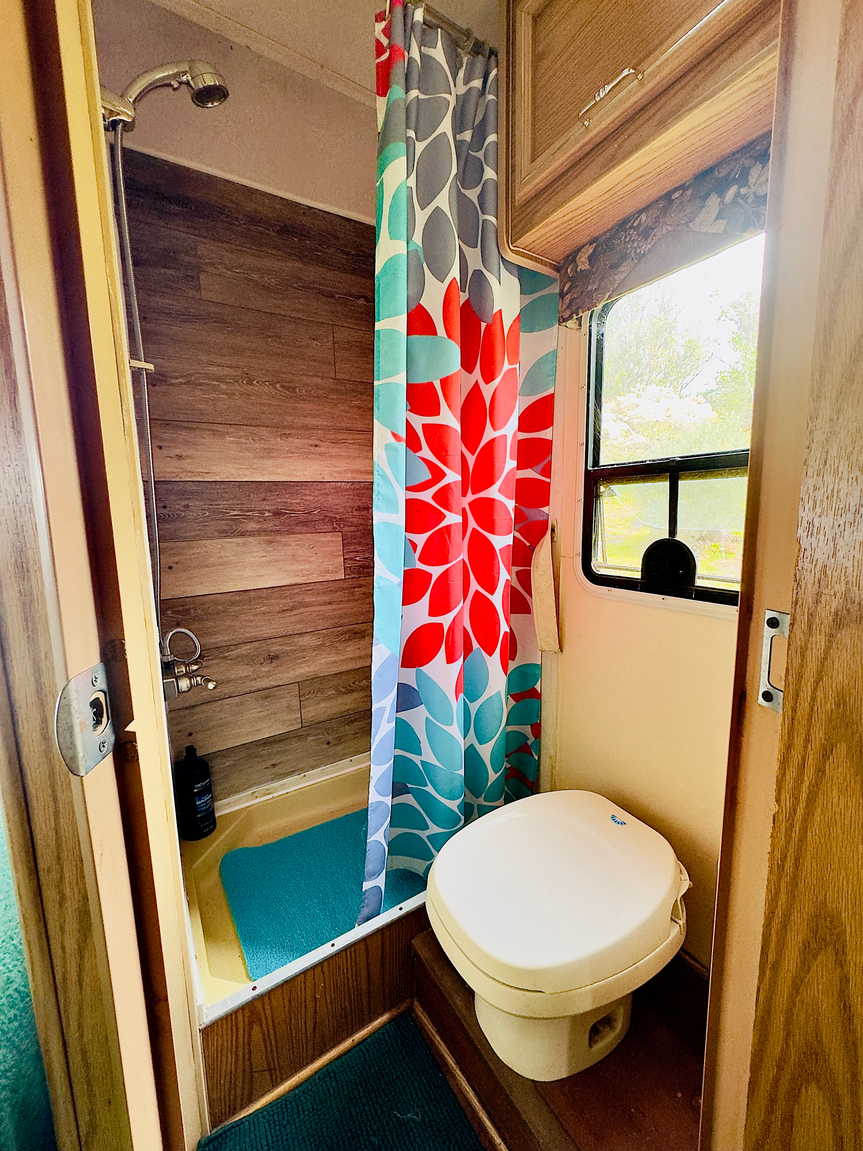 Kona comfy RV w/million dollar view