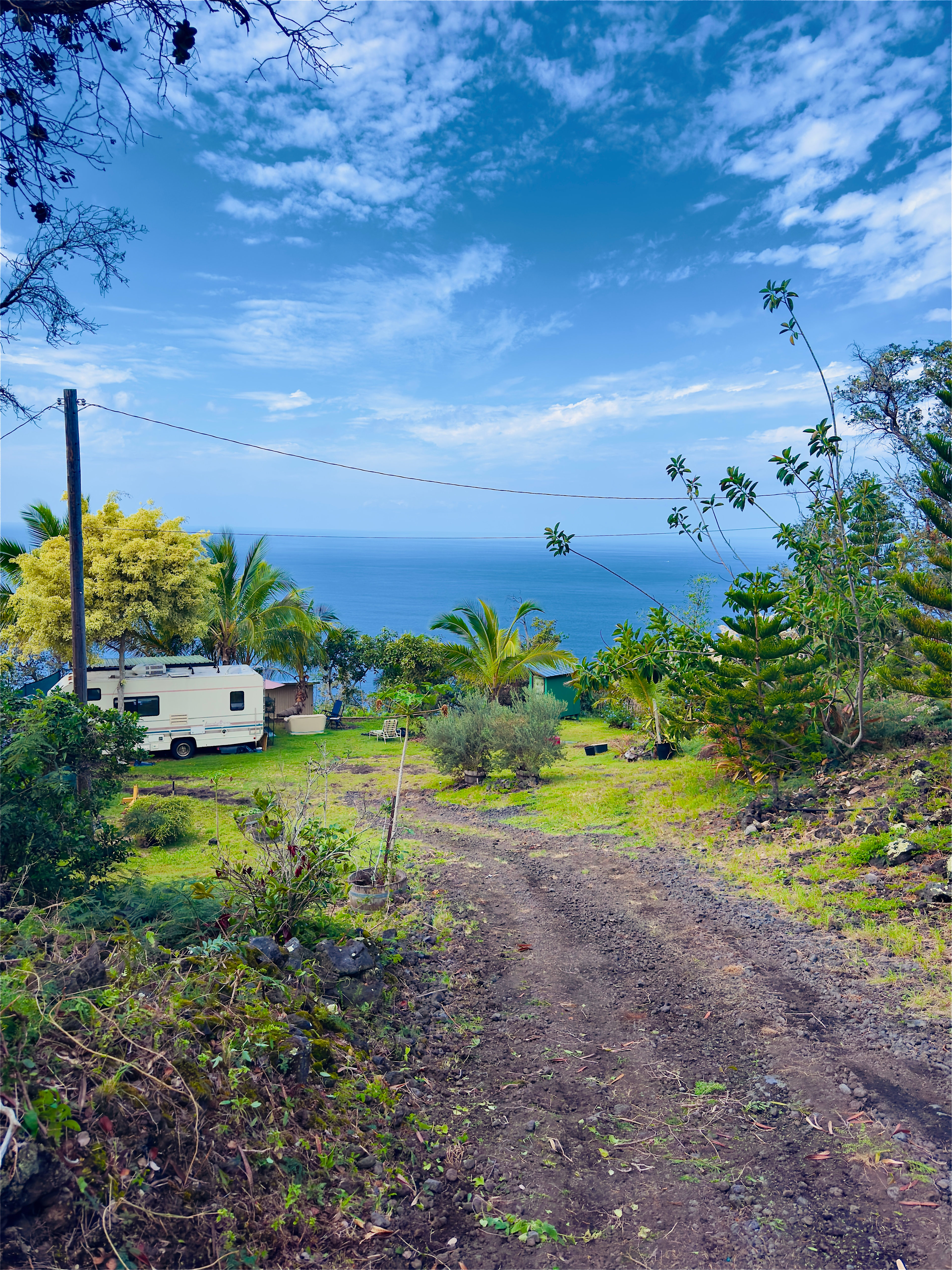 Kona comfy RV w/million dollar view