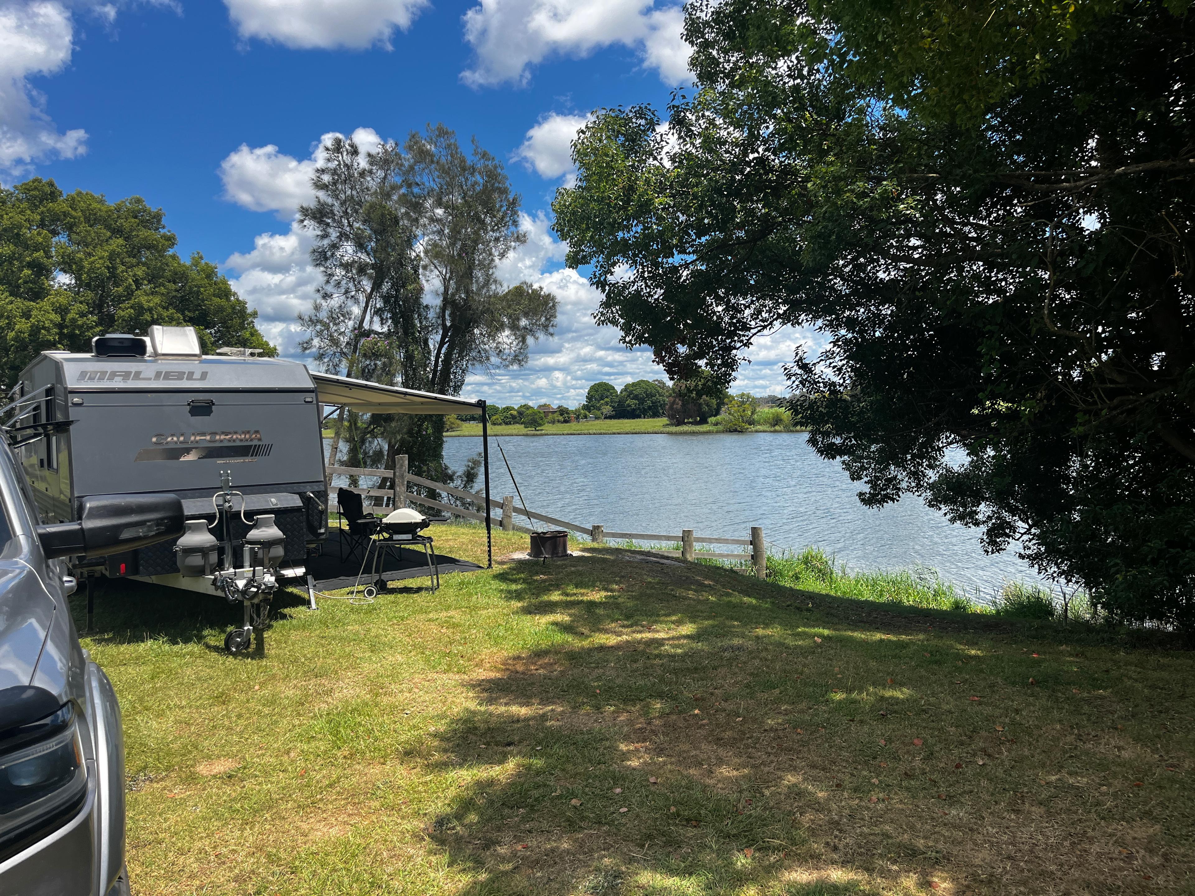 River terrace camping Cowper 2460