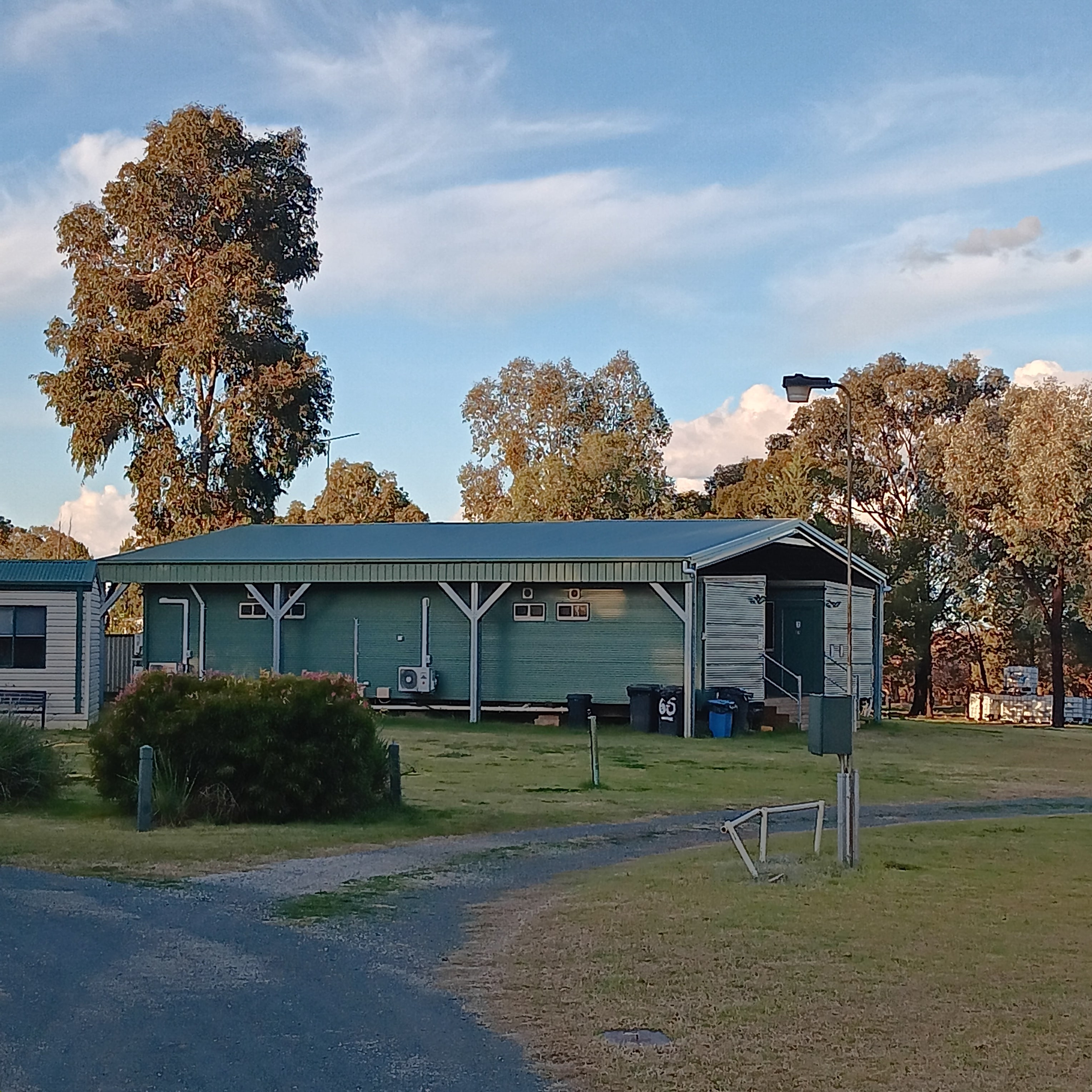 Kyalite Pub and Caravan Park