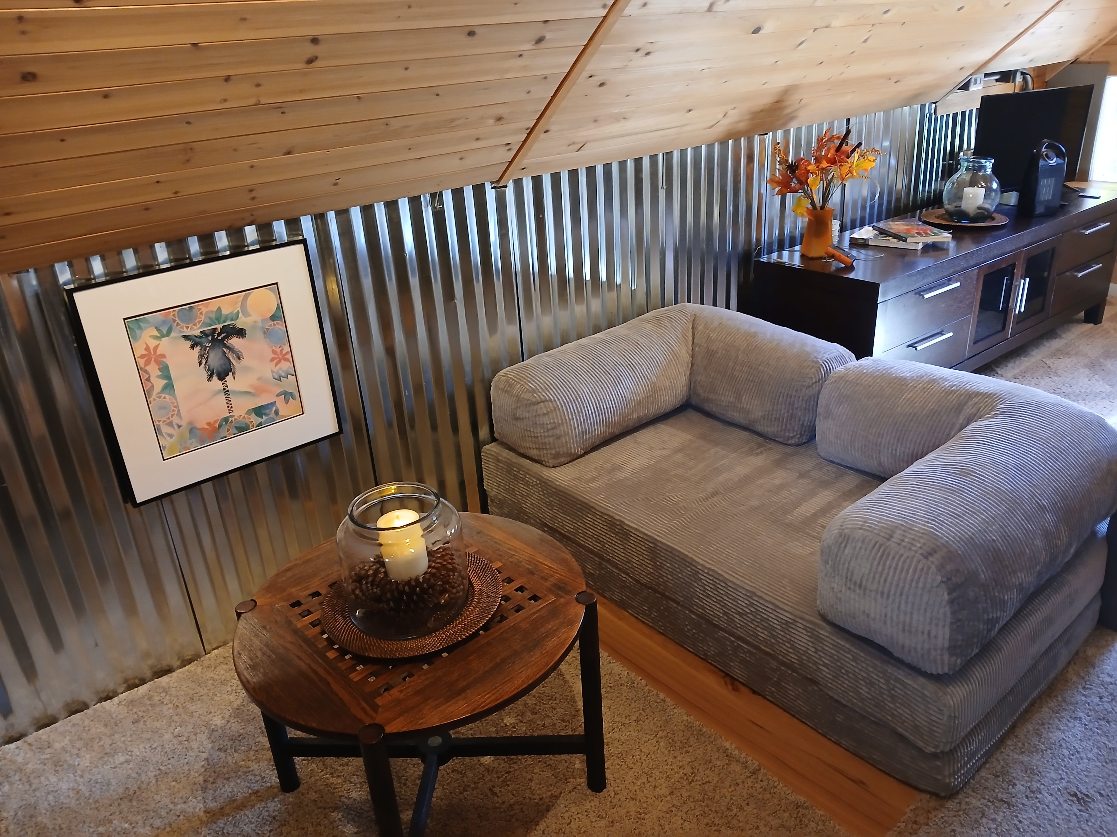 A comfortably firm "Queen" sleeper sofa. Sheets, blankets, pillows for two are provided. Guests may bring their own bedding or use your sleeping bag if preferred. 