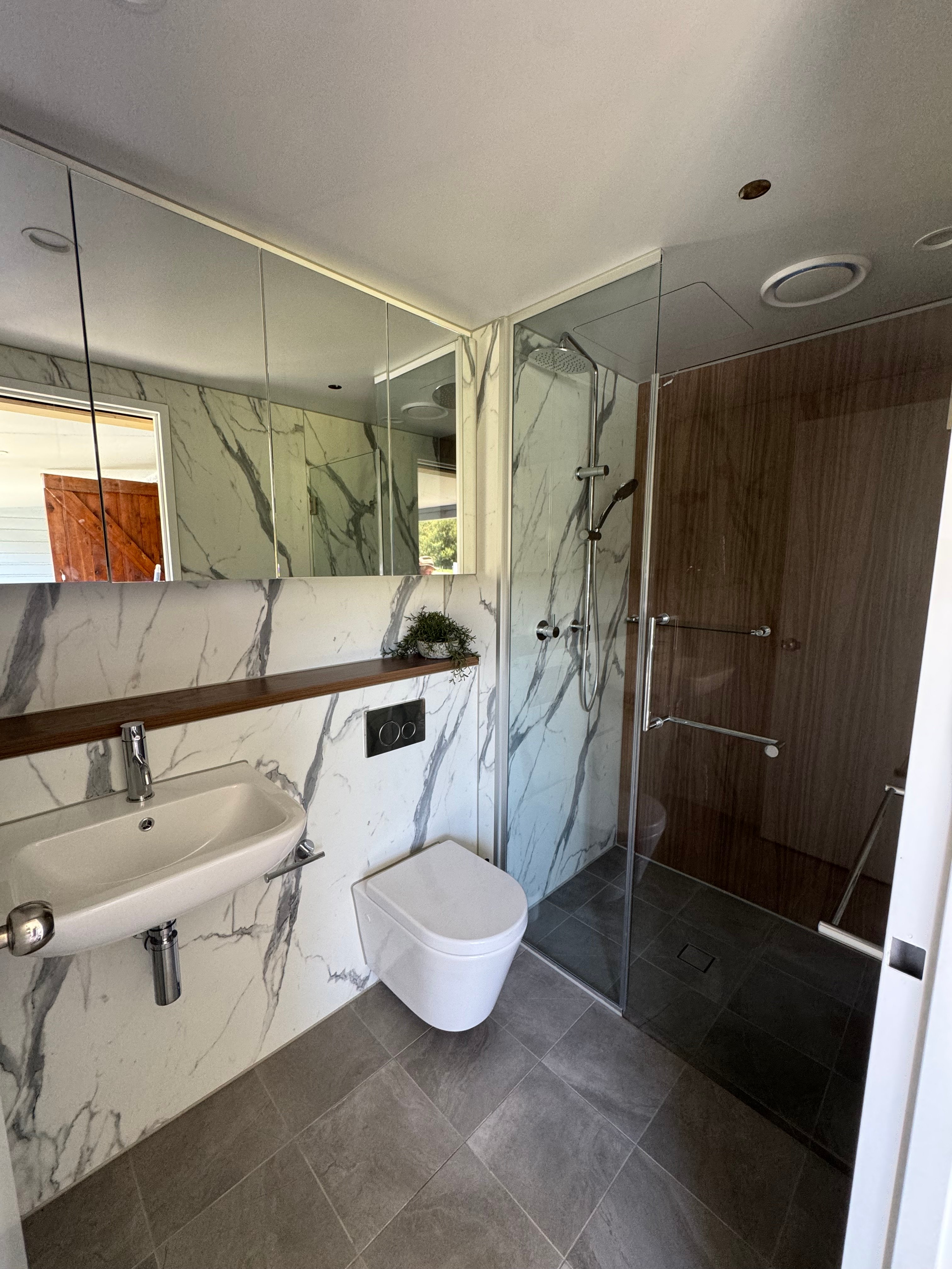 Hedley Hideaways - Thompson's camp