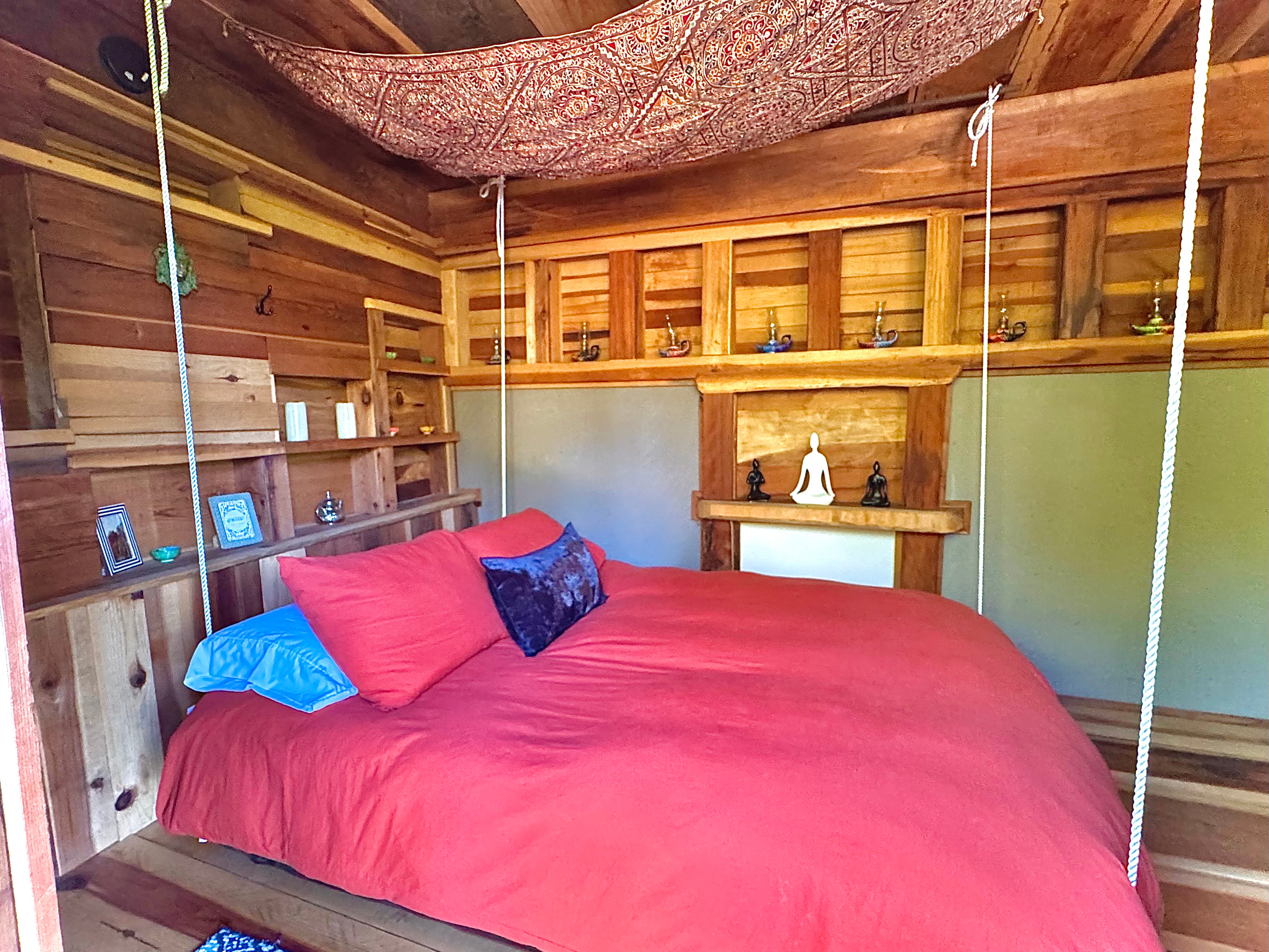 The Secret Gardens by the Bay