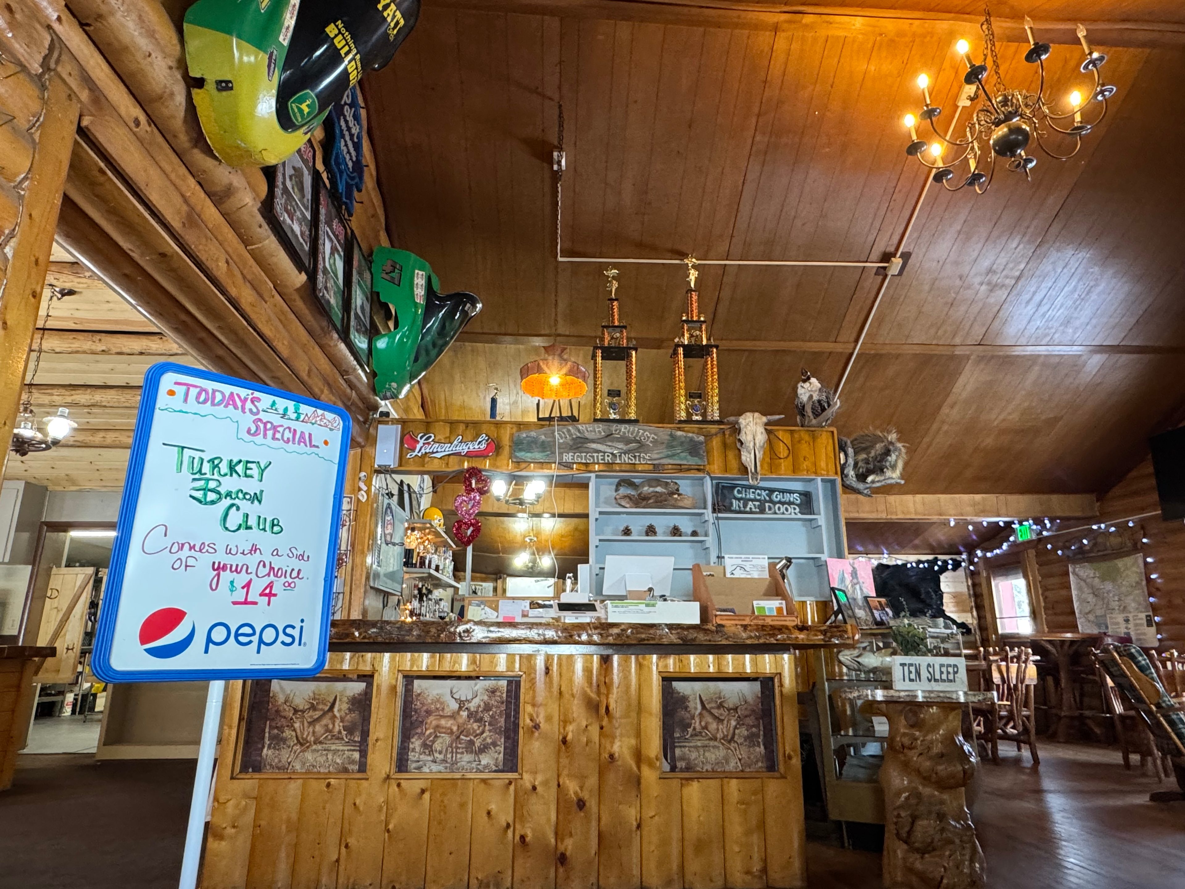 Creekside Seclusion in Ten Sleep!