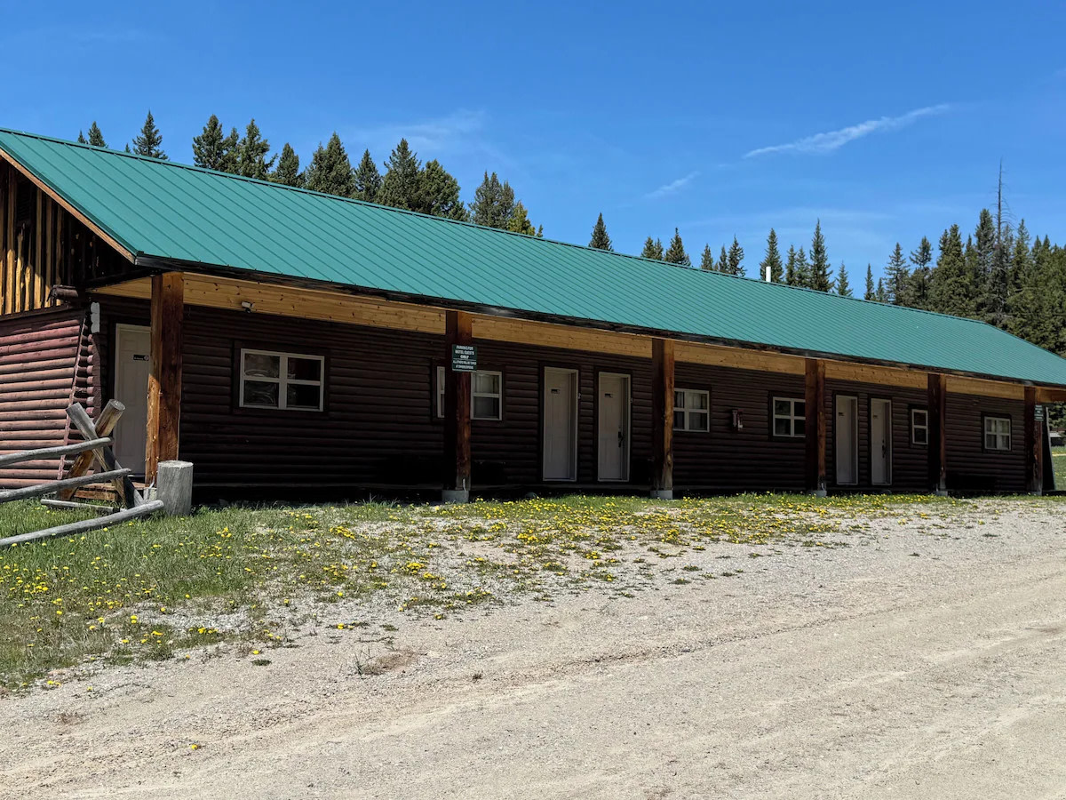 Deer Haven Lodge on Ten Sleep Creek