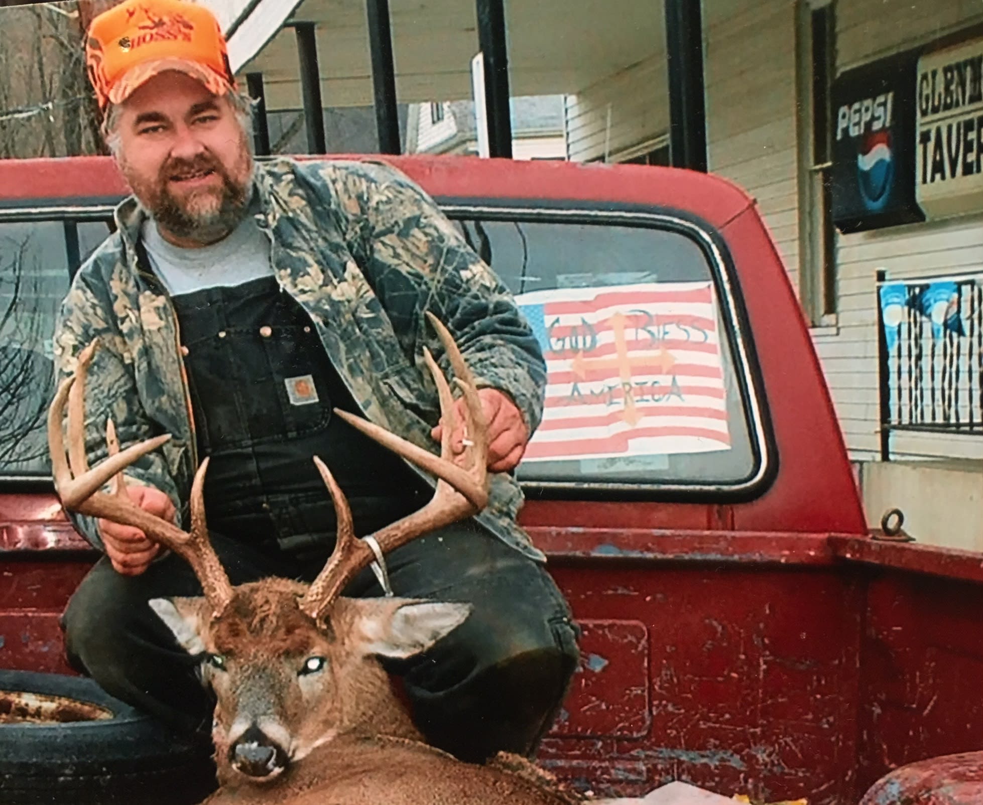 Great deer hunting in the Glenmont area, text me about hunting opportunities at our Hip Camp, book the Hip Camp and I can help you in your Deer hunting