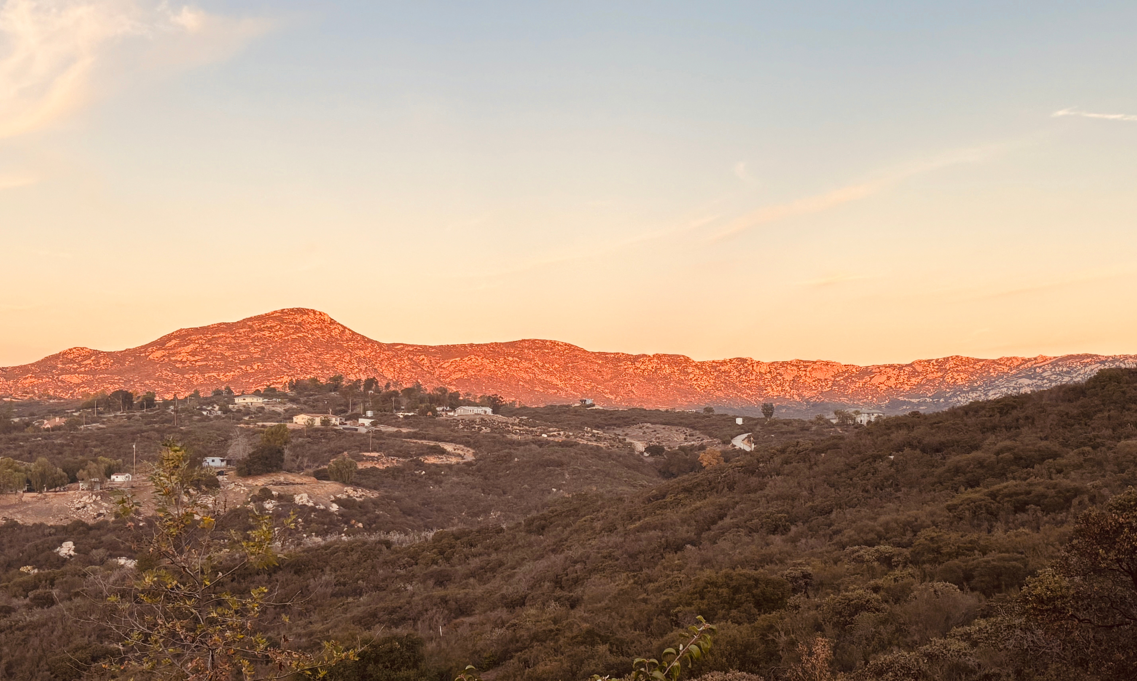 Summit Trail Hilltop Retreat