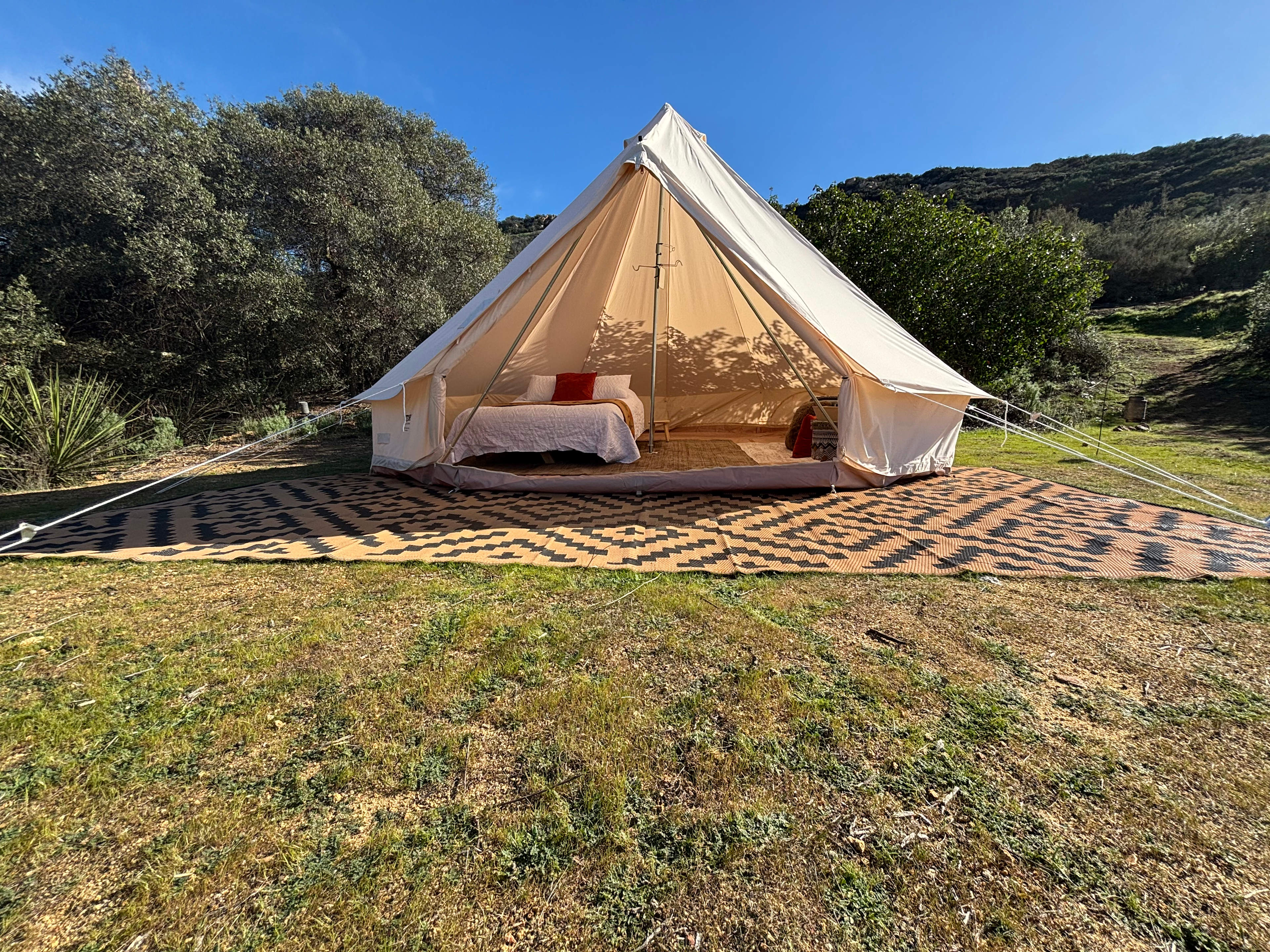 Summit Trail Hilltop Retreat