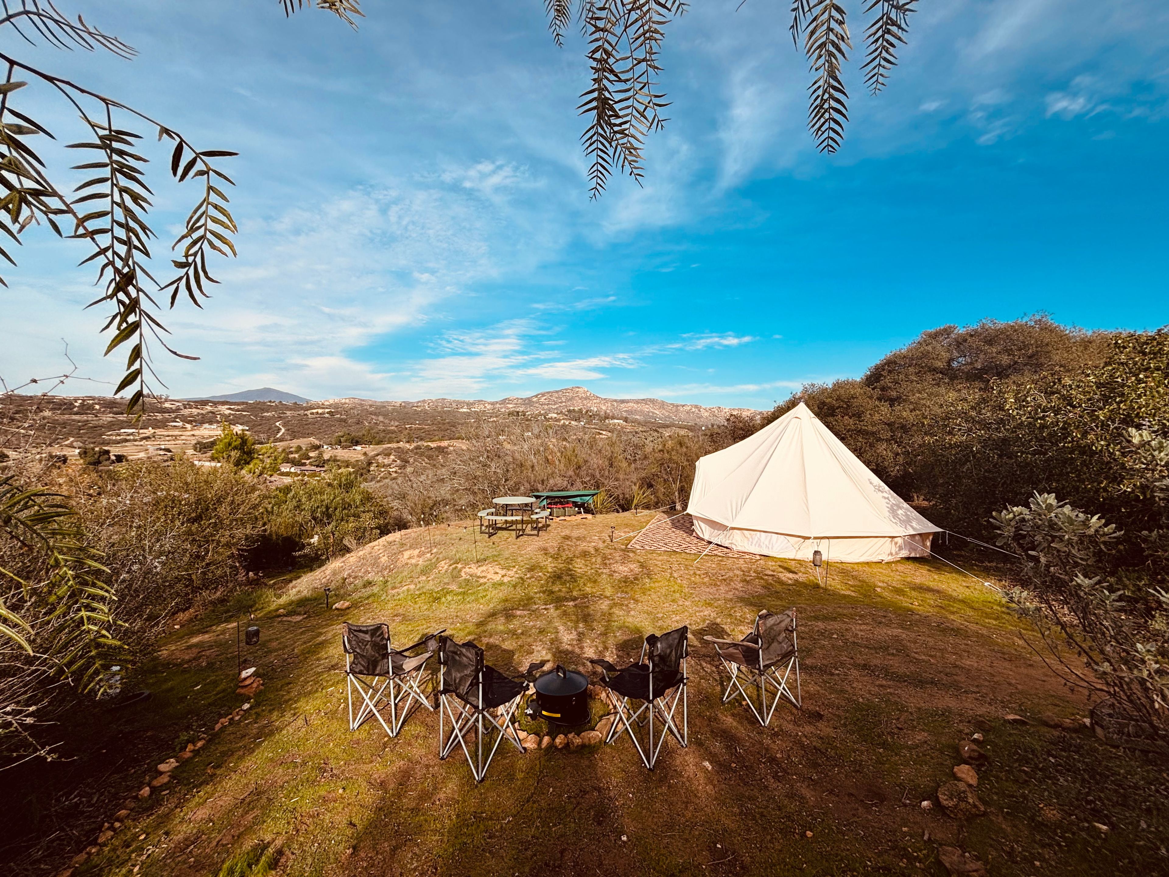 Summit Trail Hilltop Retreat