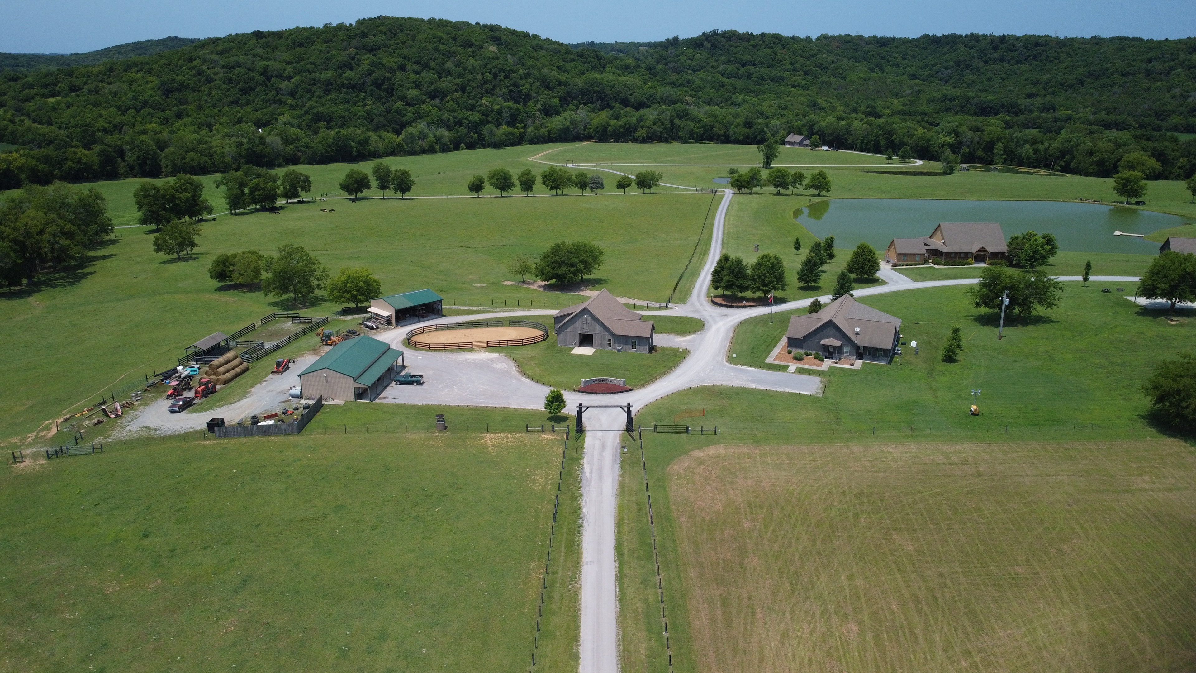 Riverbend Ranch — Duck River Cabins