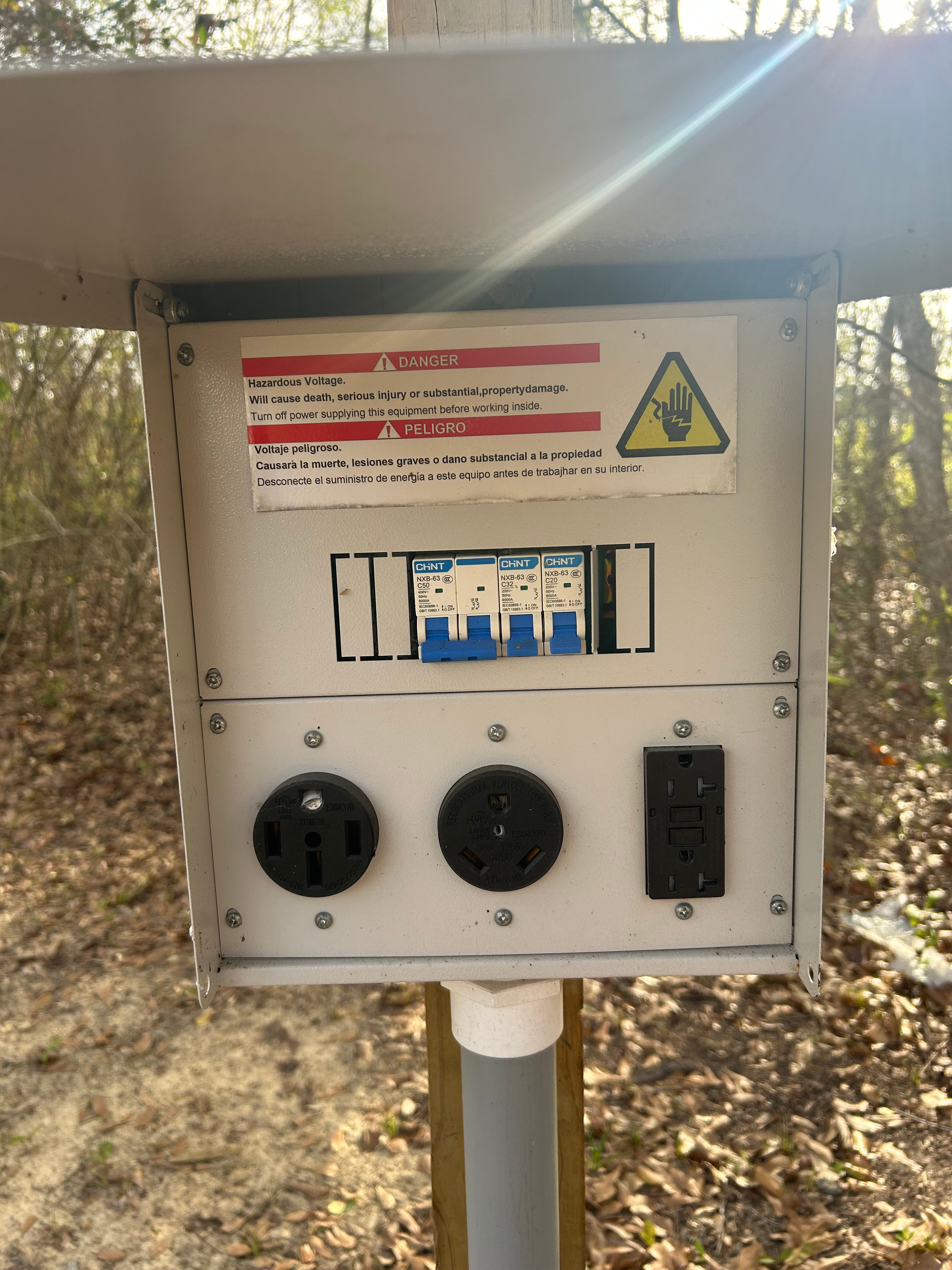 Full electrical hookup with 50 amp, 30 amp, and 15 amp circuits for all setups 