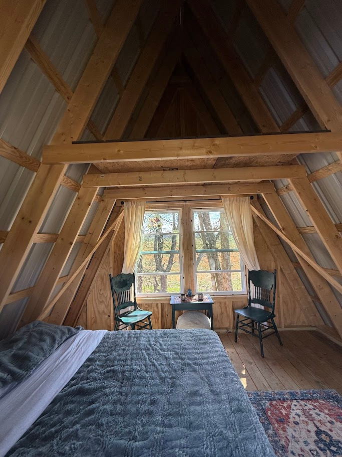 Bunk With The Coos Of Lochan Zanda