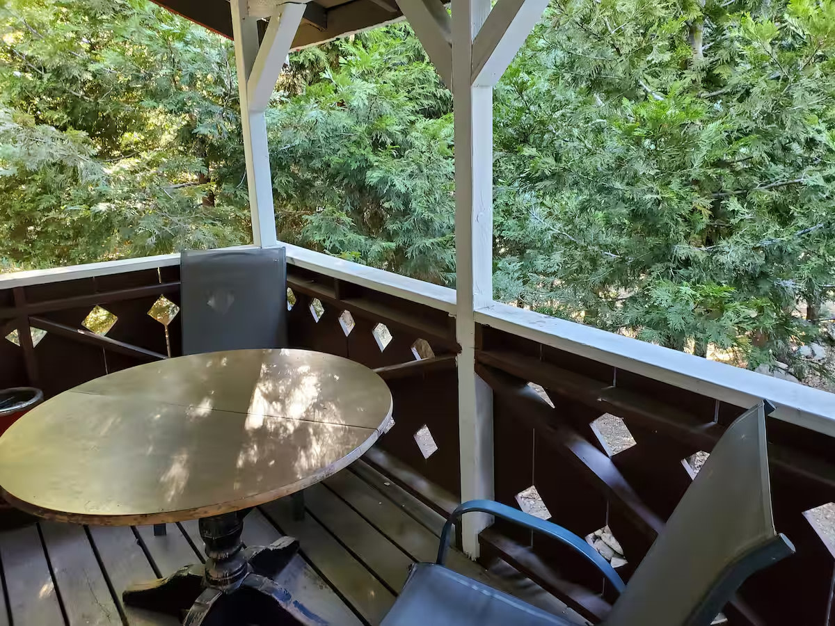 The Forest Perch @ Twin Peaks Lodge