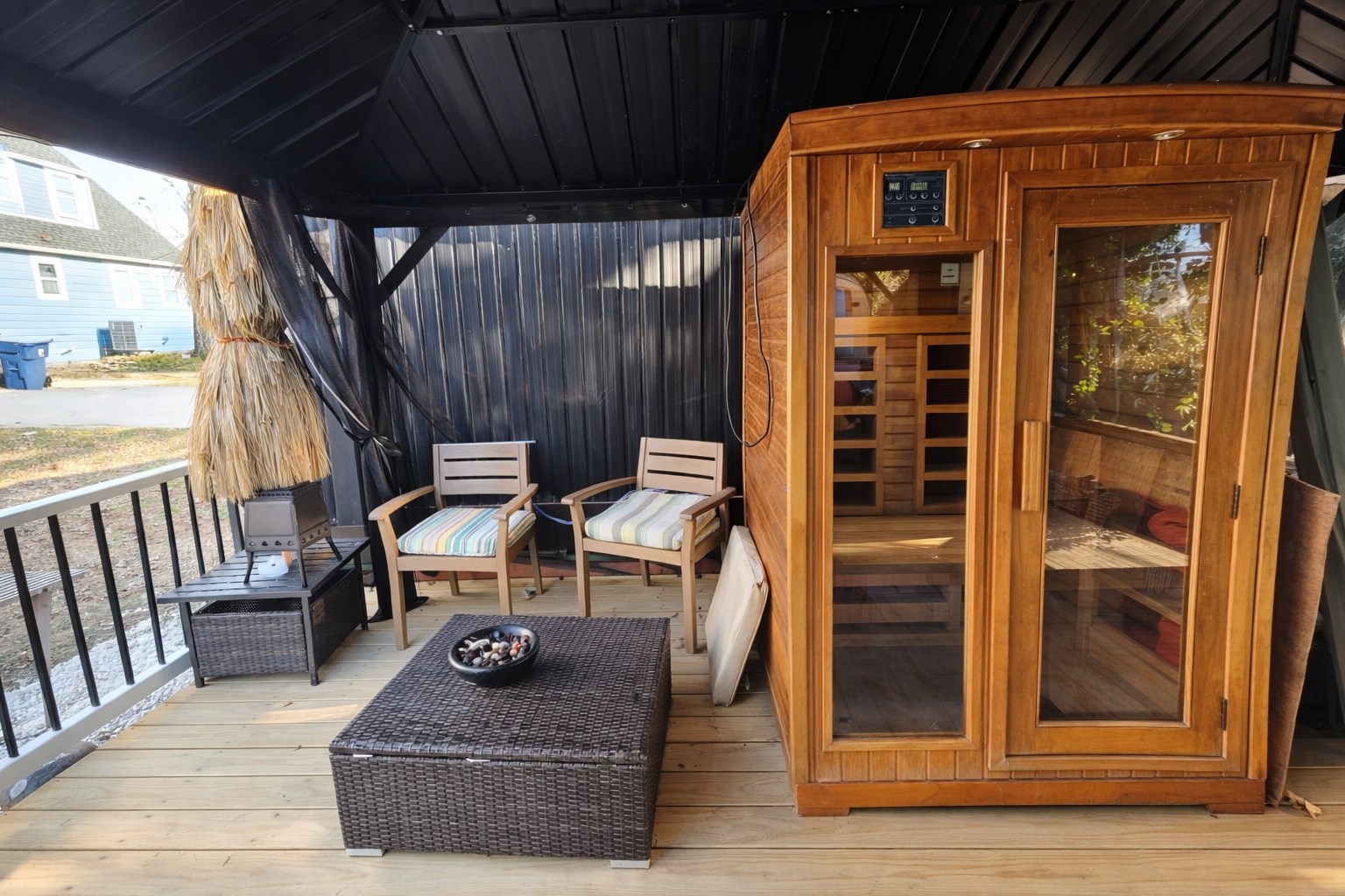 Private Backyard Gazebo-Site 2 RV