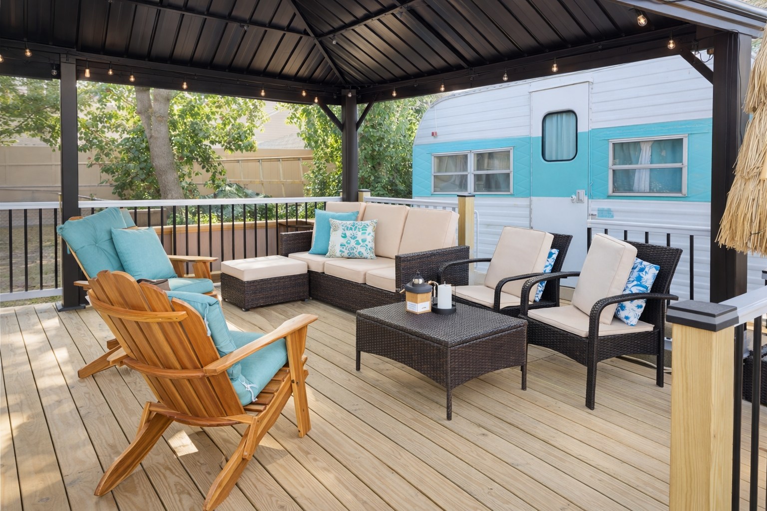 Private Backyard Gazebo-Site 2 RV