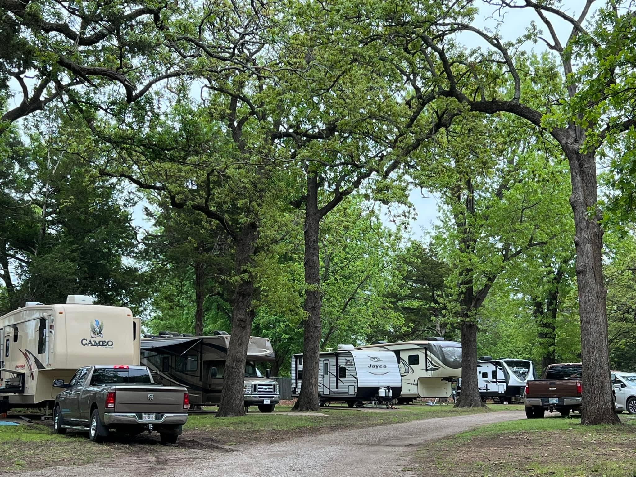 Oak Park Event Venue & Lodging