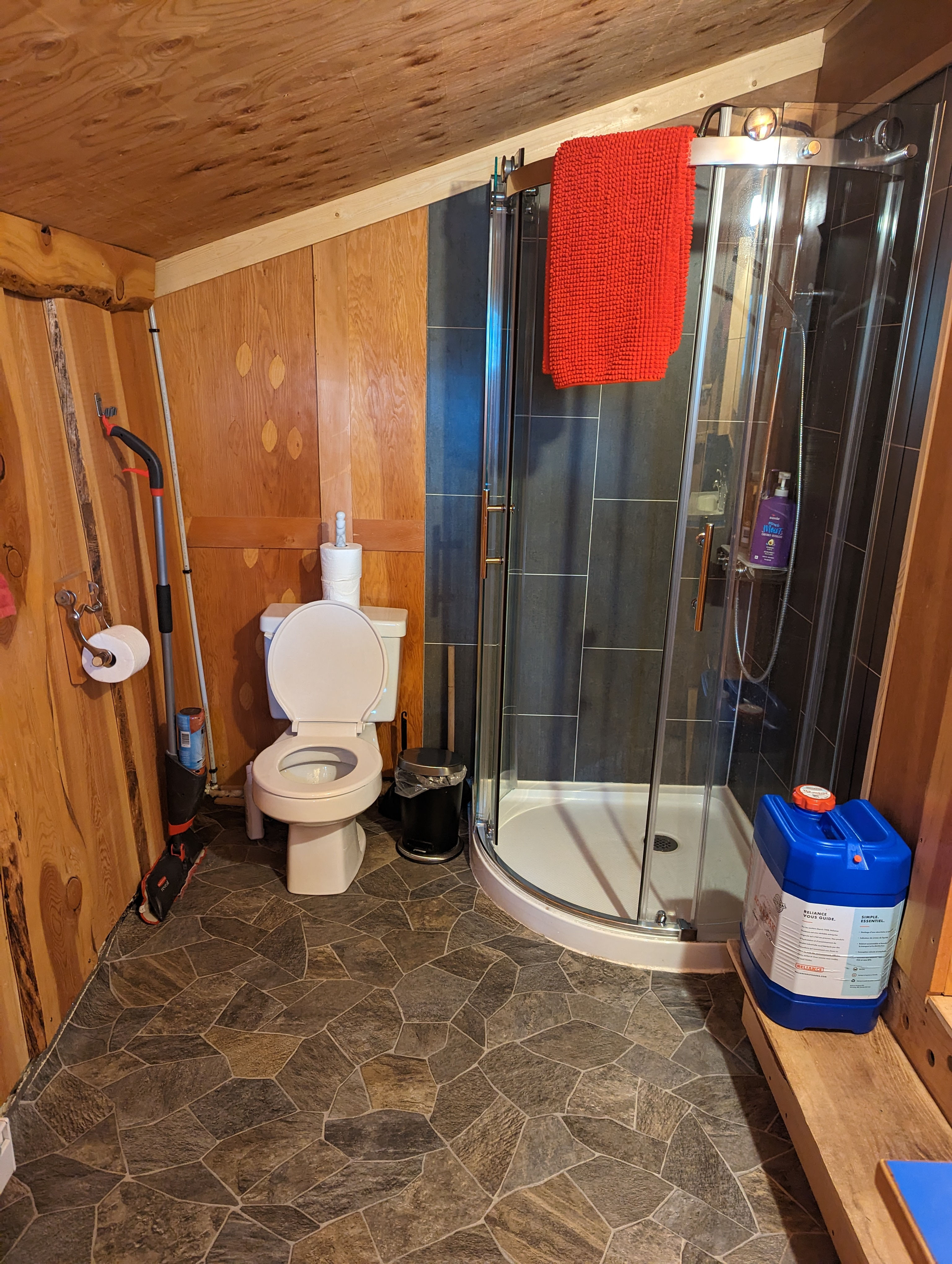 Blaeberry Cabin & Chalet