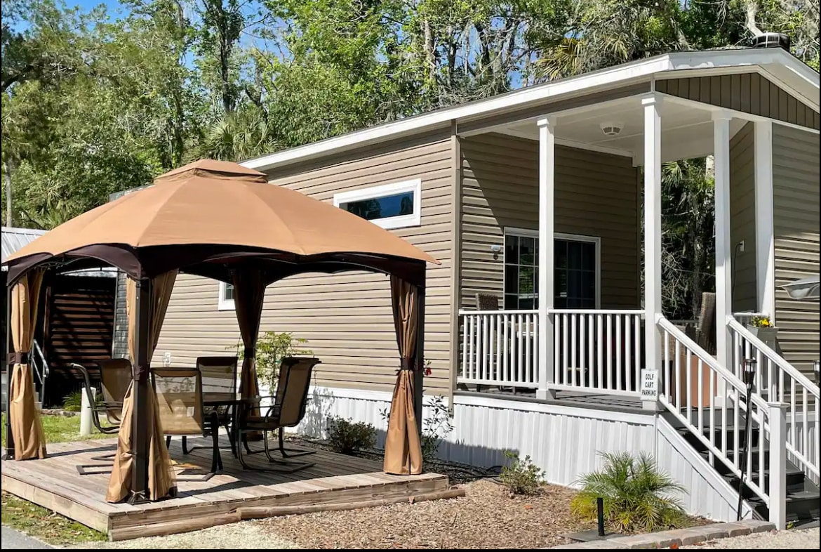 Luxury Tiny House By The River