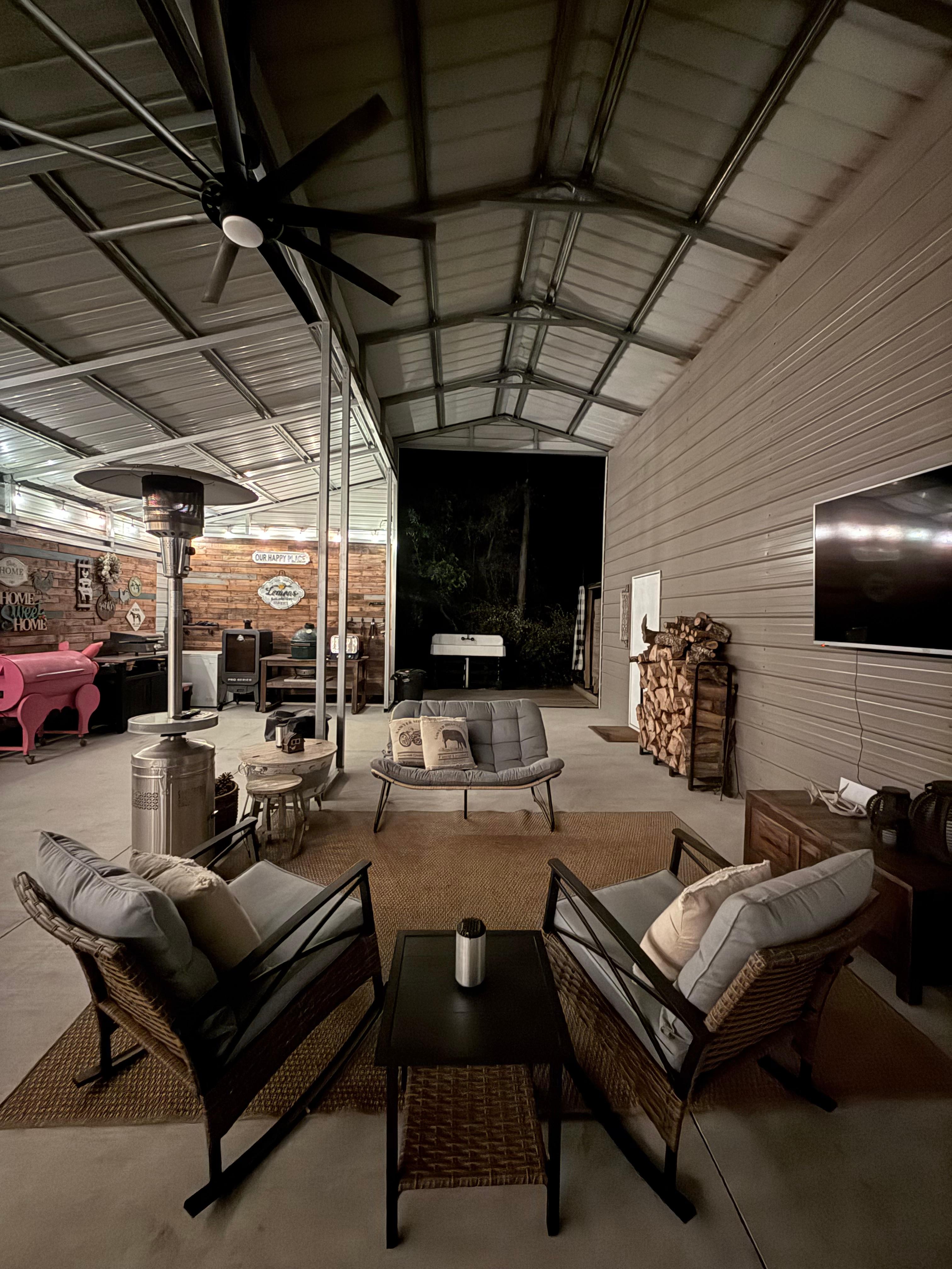 The Cozy Barn at Freshy Farms