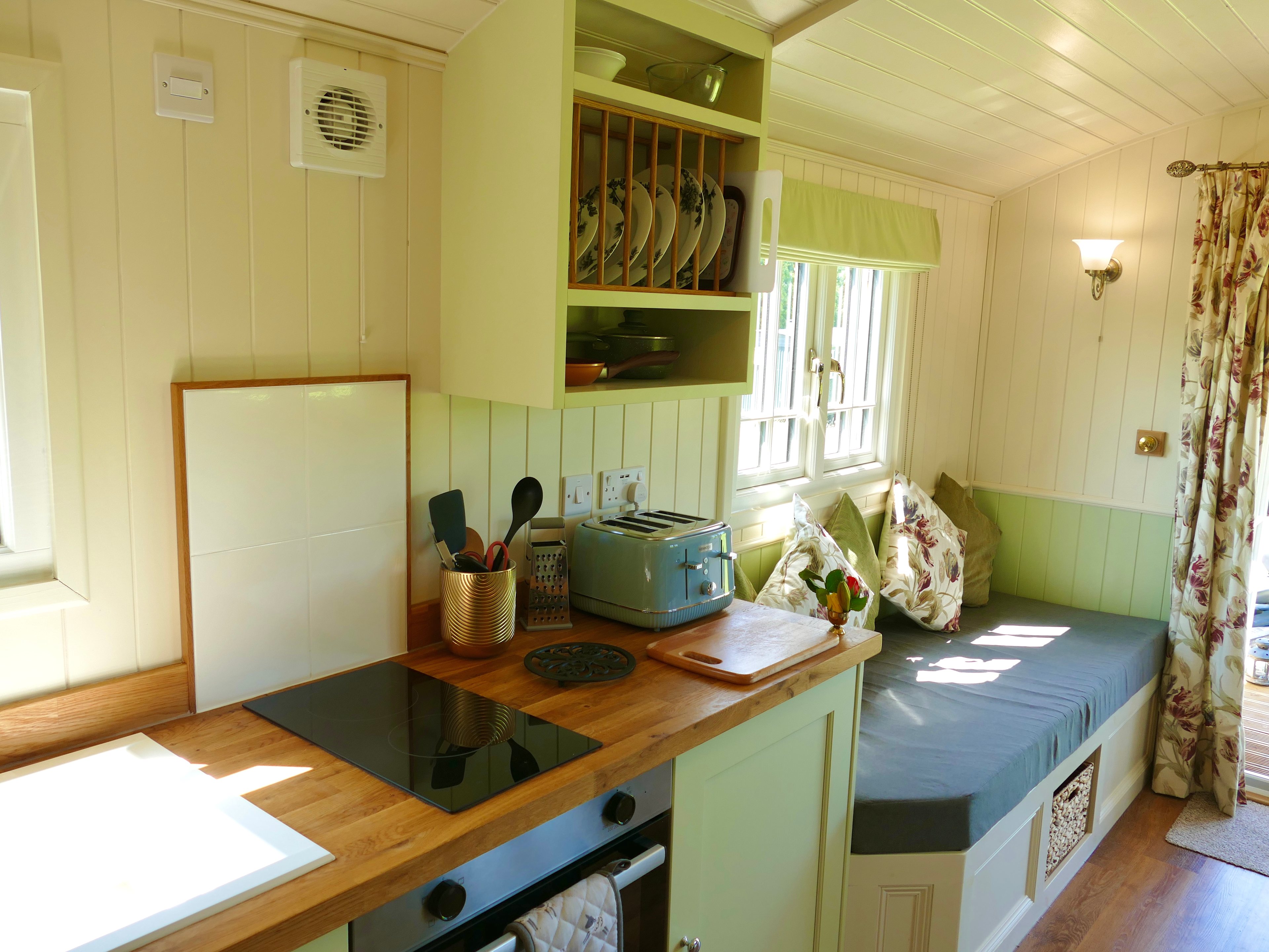 Ravenscroft Retreats Glamping